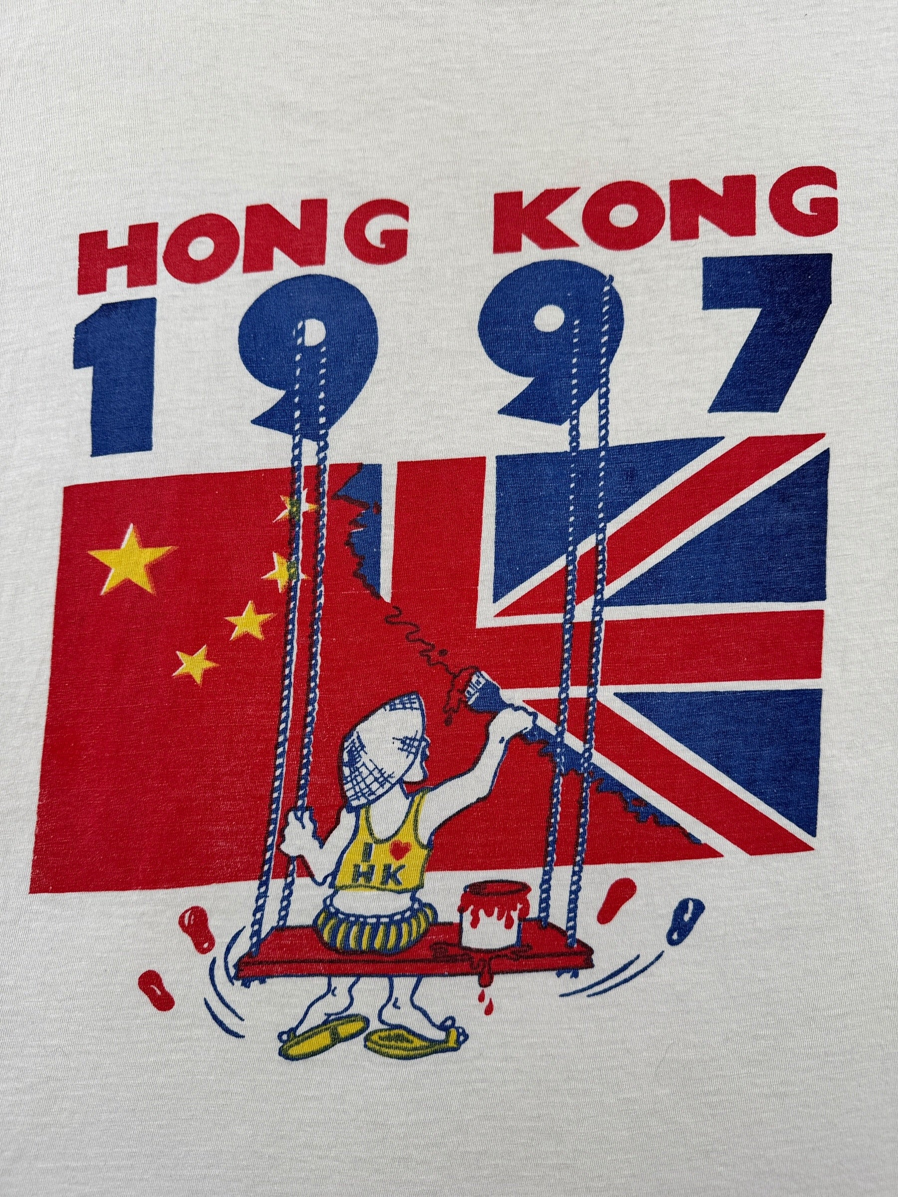 Graphic of Vintage 1997 Hong Kong Flag Paint Tee SZ XL