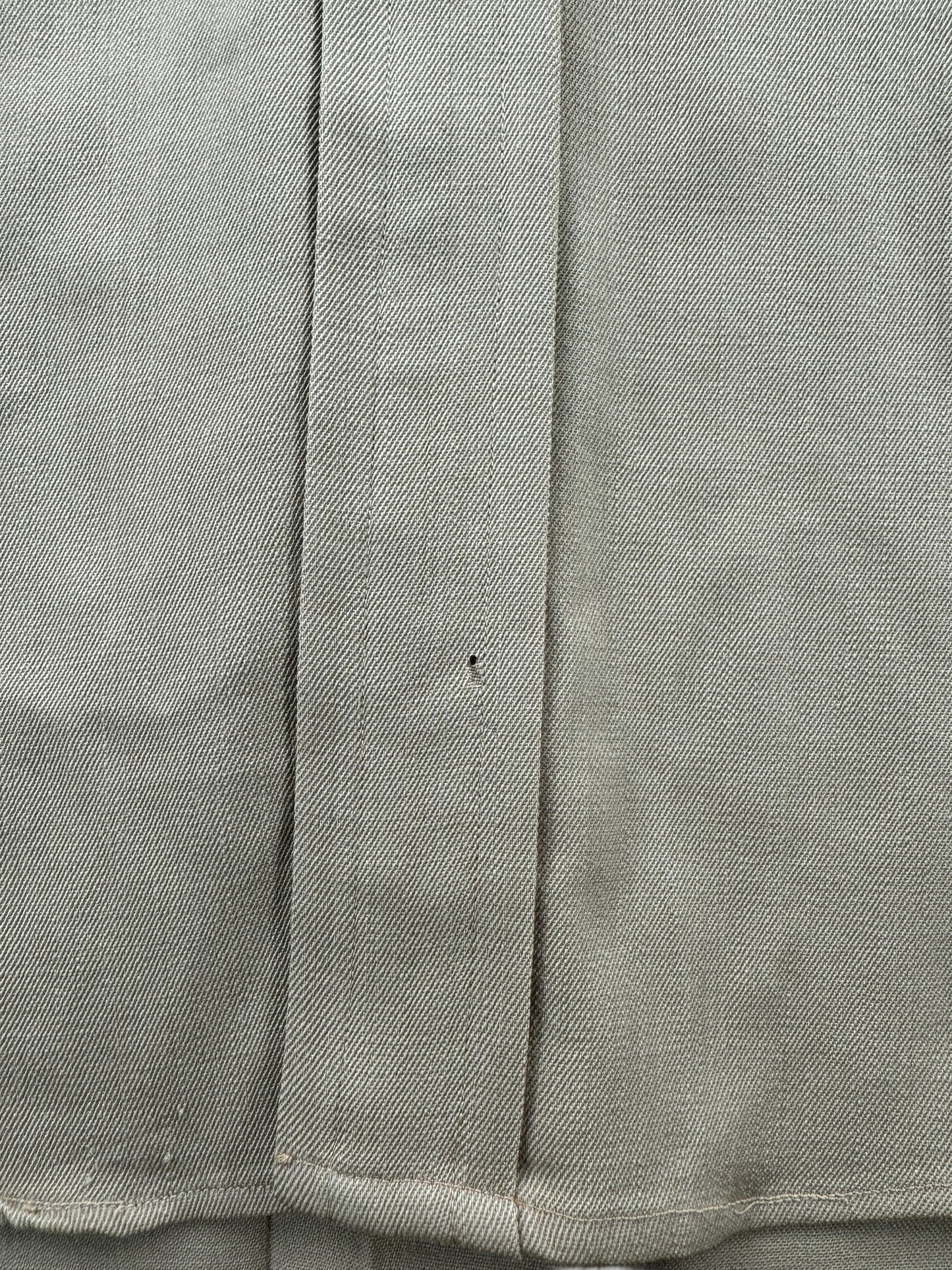 Hole on Vintage 60s Era Gabardine Pearlsnap SZ M