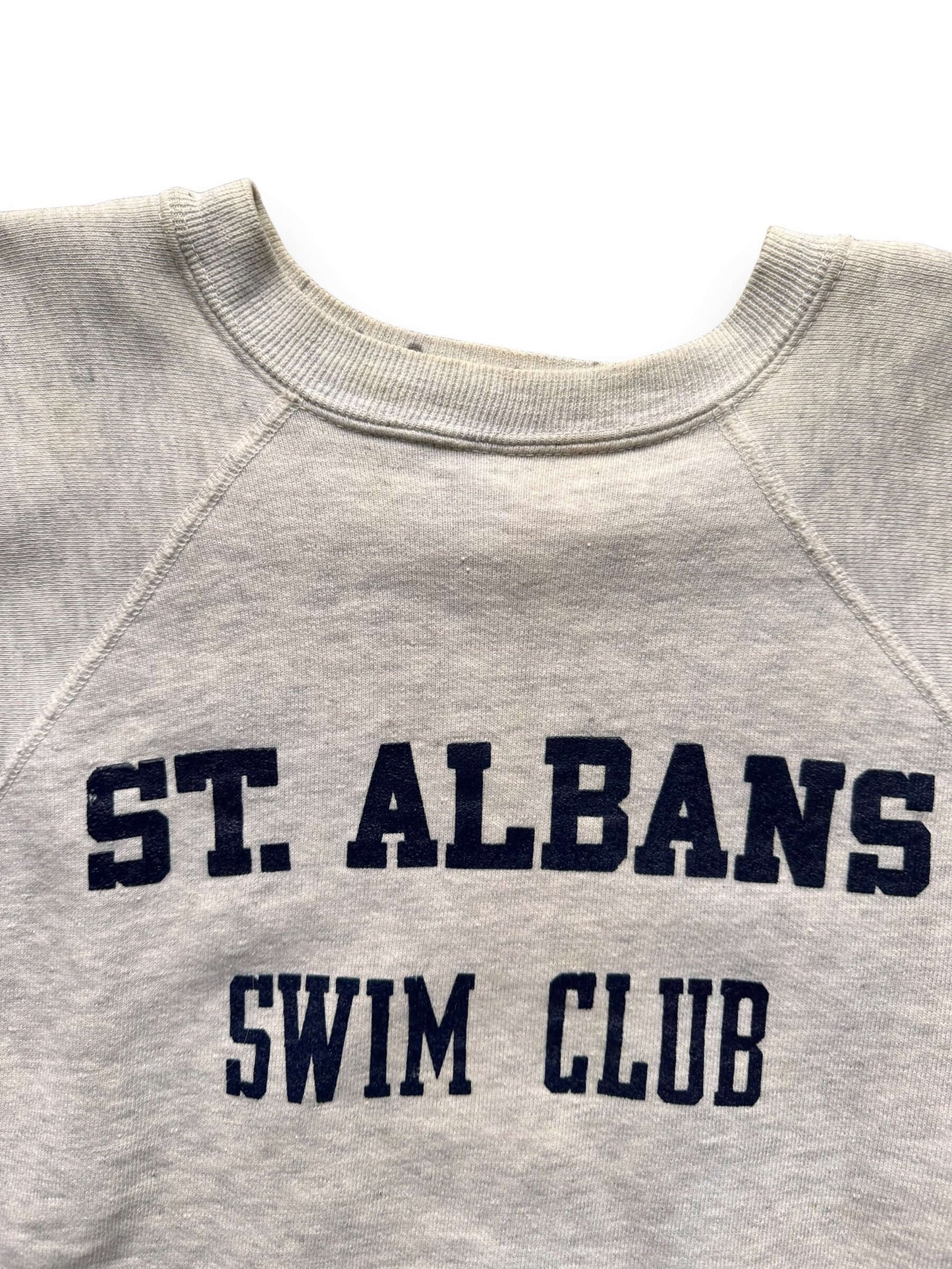 Collar View of Vintage St Albans Swim Club Hanesport Crewneck SZ M | Vintage Sweatshirt Seattle