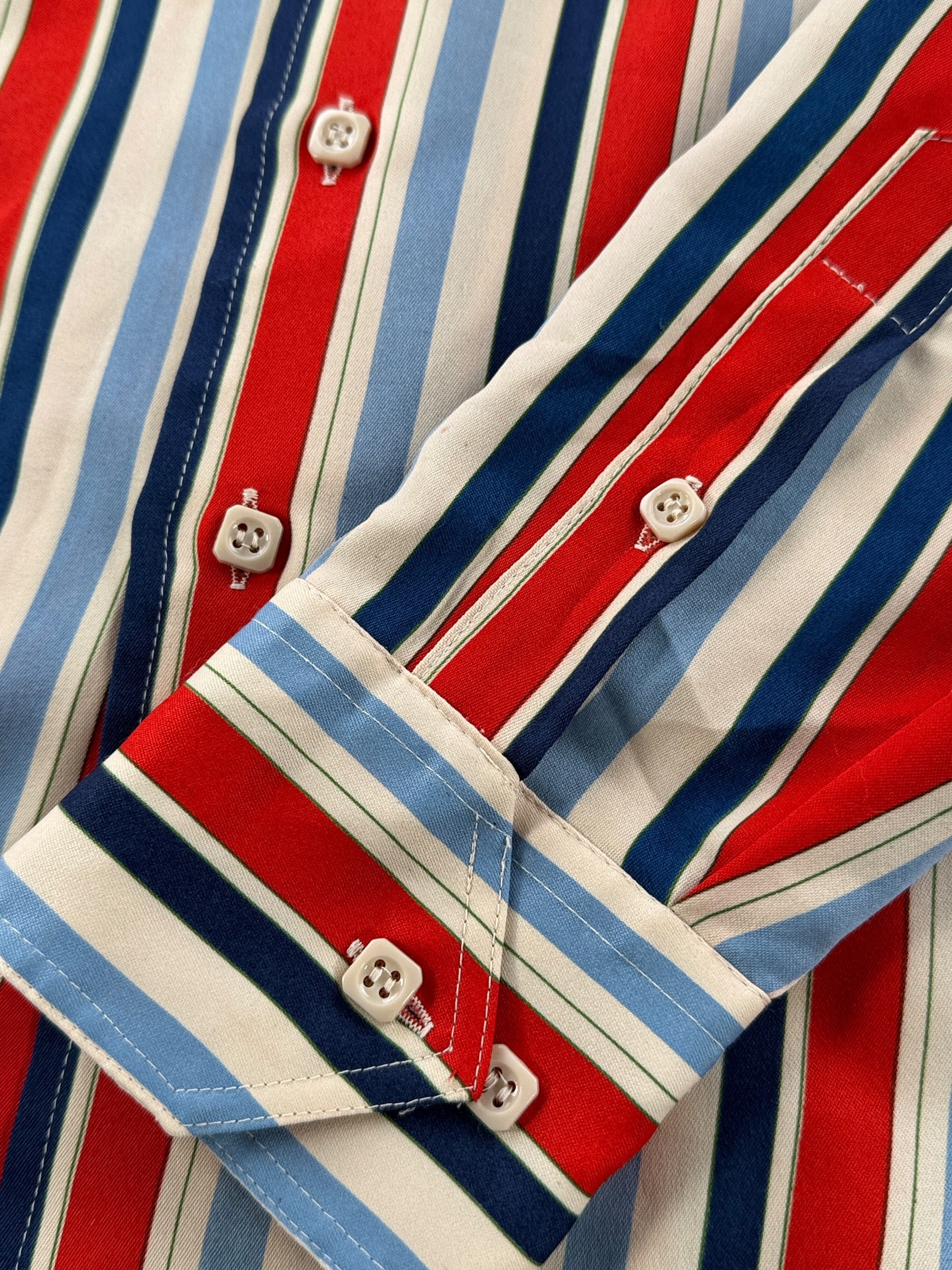 Buttons and cuff on Vintage 70s Polyester Striped Shirt SZ M