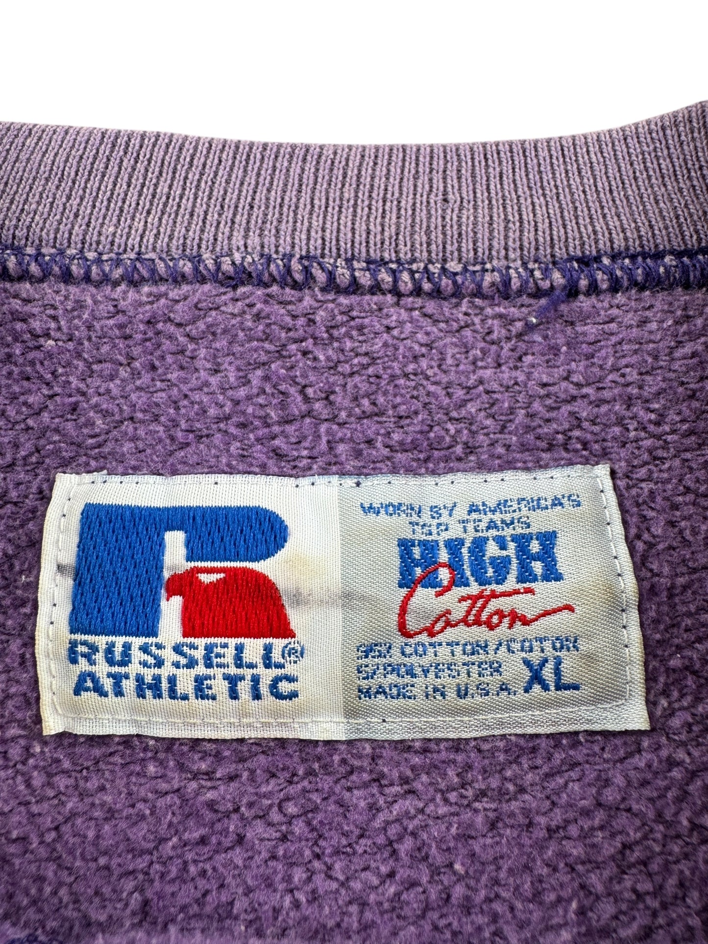 Label on Vintage UW '91 National Champs Crewneck SZ XL