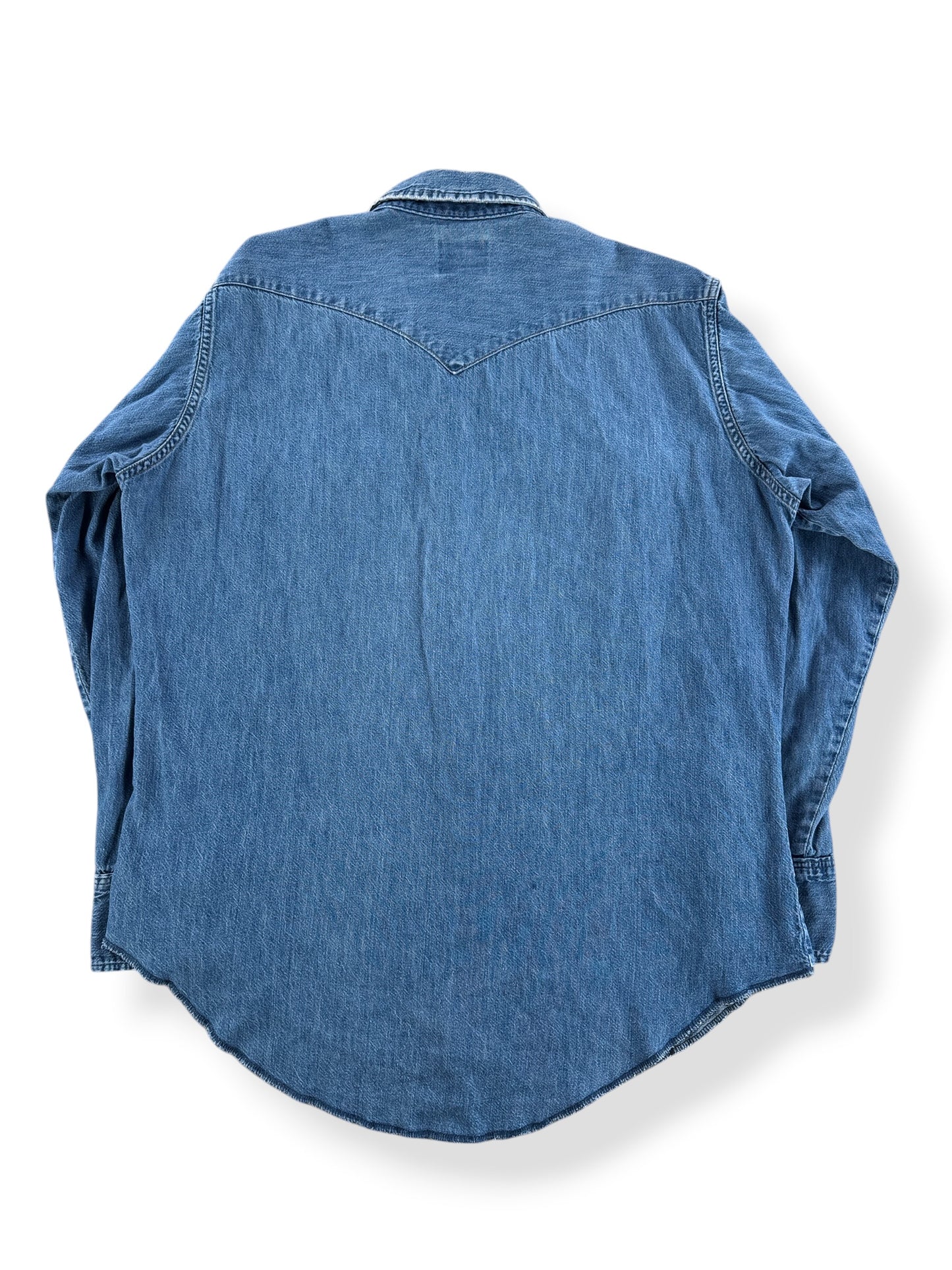 Back of Vintage Wrangler Denim Pearlsnap SZ 17x35 (Fits XL)