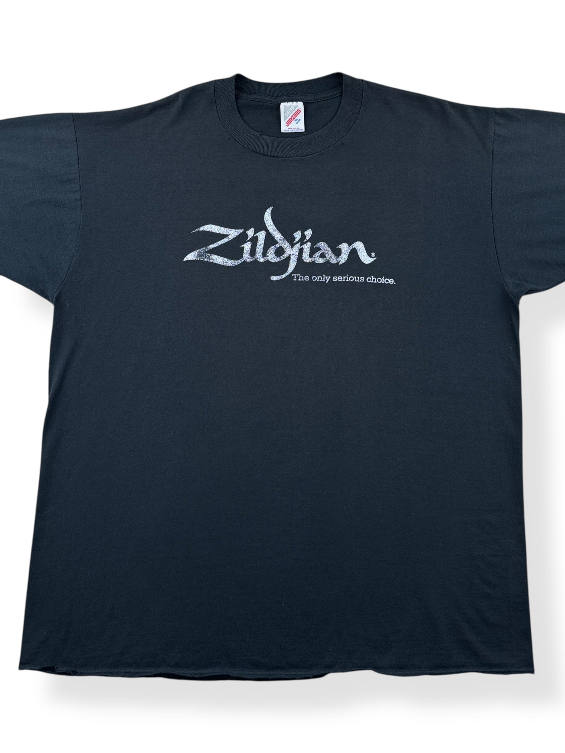 Front Close Up of Vintage Zildjian Cymbals Tee SZ XL
