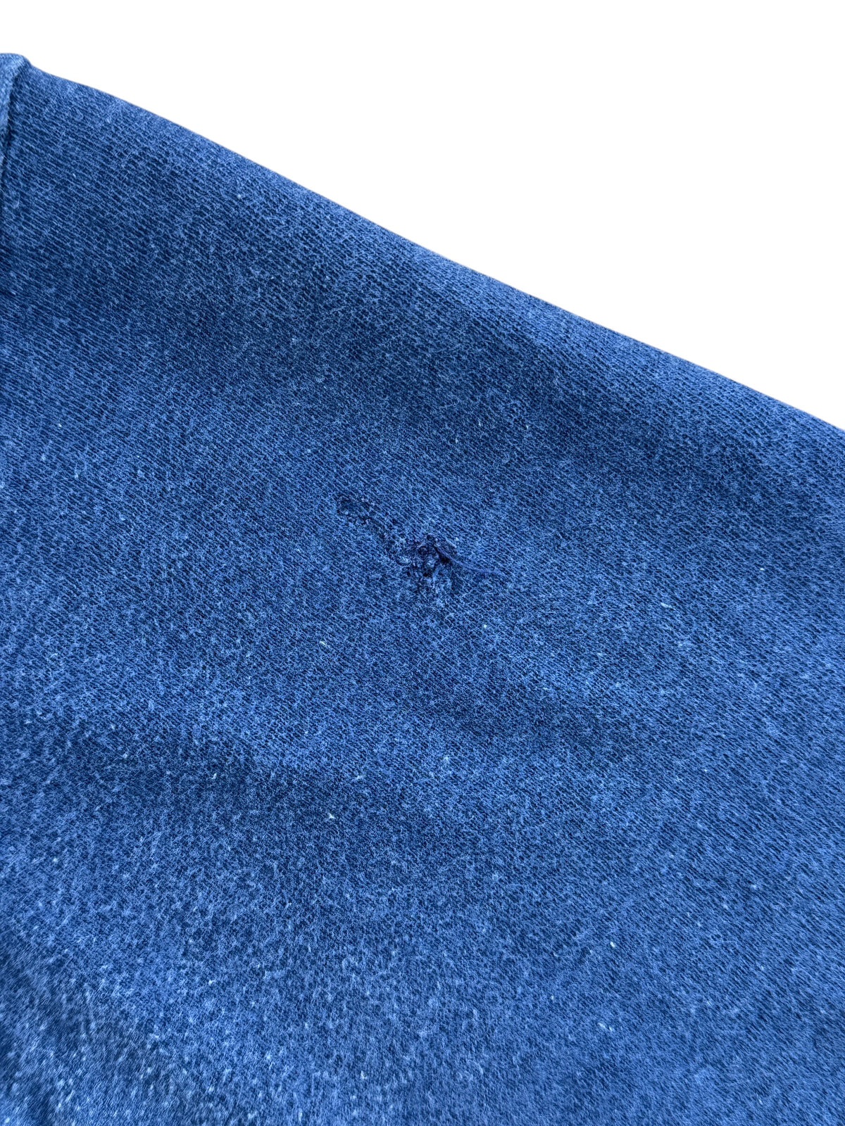 Small hole on sleeve of Vintage 1970s Design Alive Ghost Fade Pocket Tee SZ S