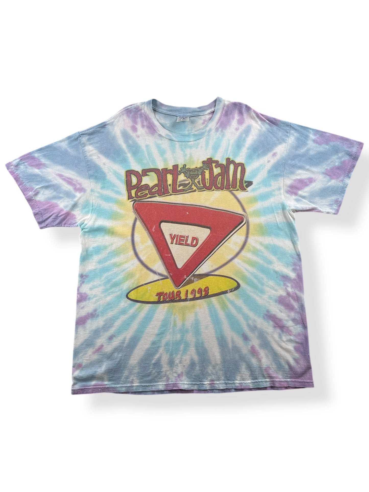 Front of Vintage 1998 Pearl Jam Yield Parking Lot Boot Tee SZ XL