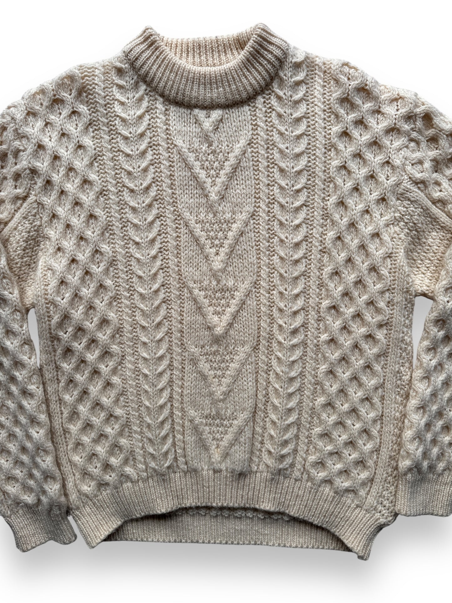 front close up of Vintage James Pringle Wool Fisherman Sweater SZ L