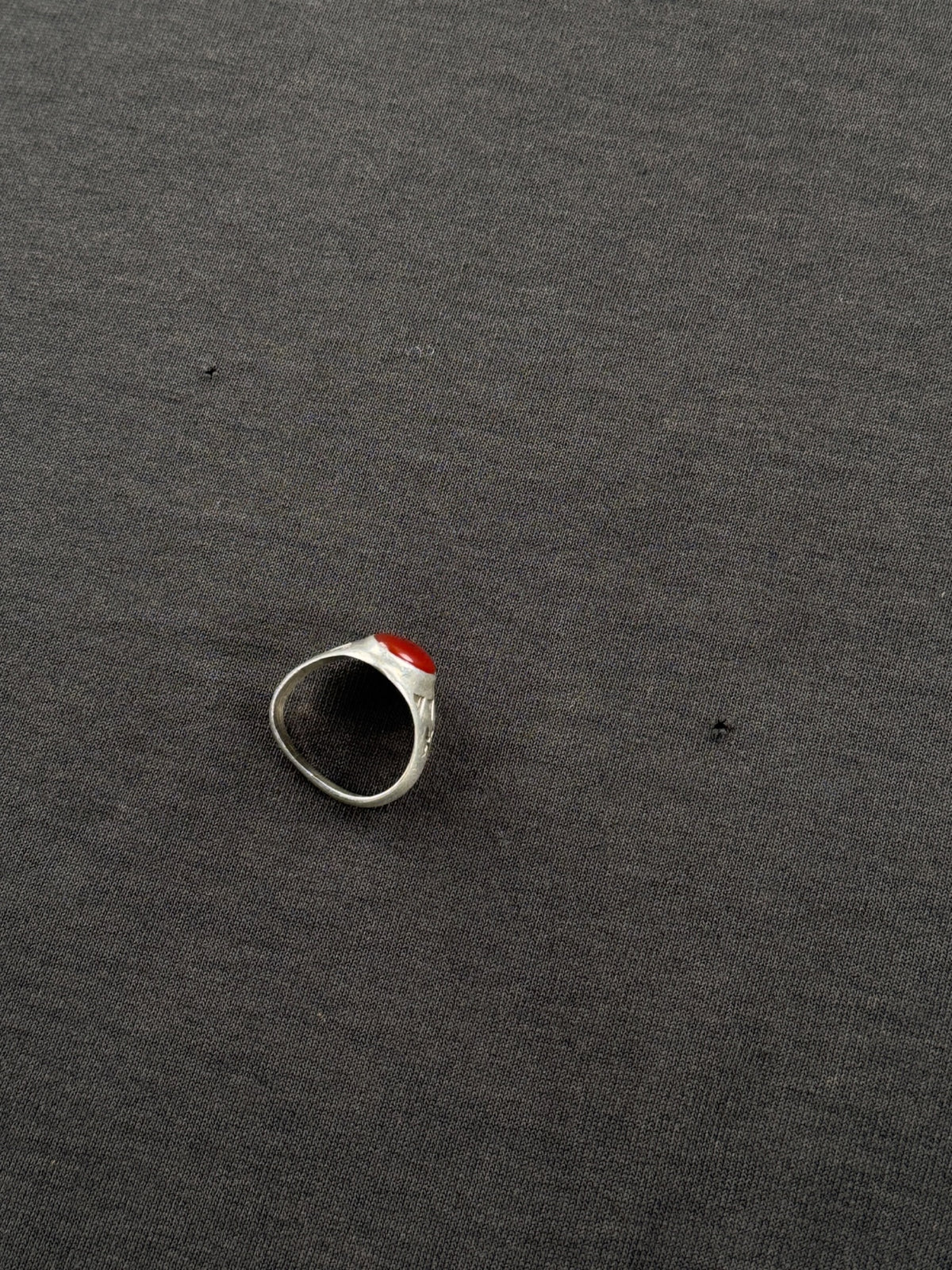 Small holes on back of Vintage 80s Perfectly Thrashed Sex/Bar Tee SZ XL