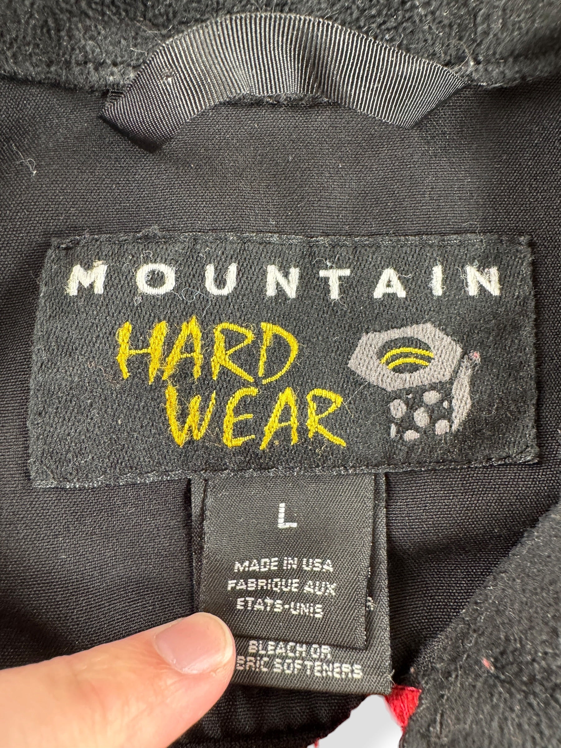 Label on Vintage Mountain Hardware Tech Fleece Jacket SZ L