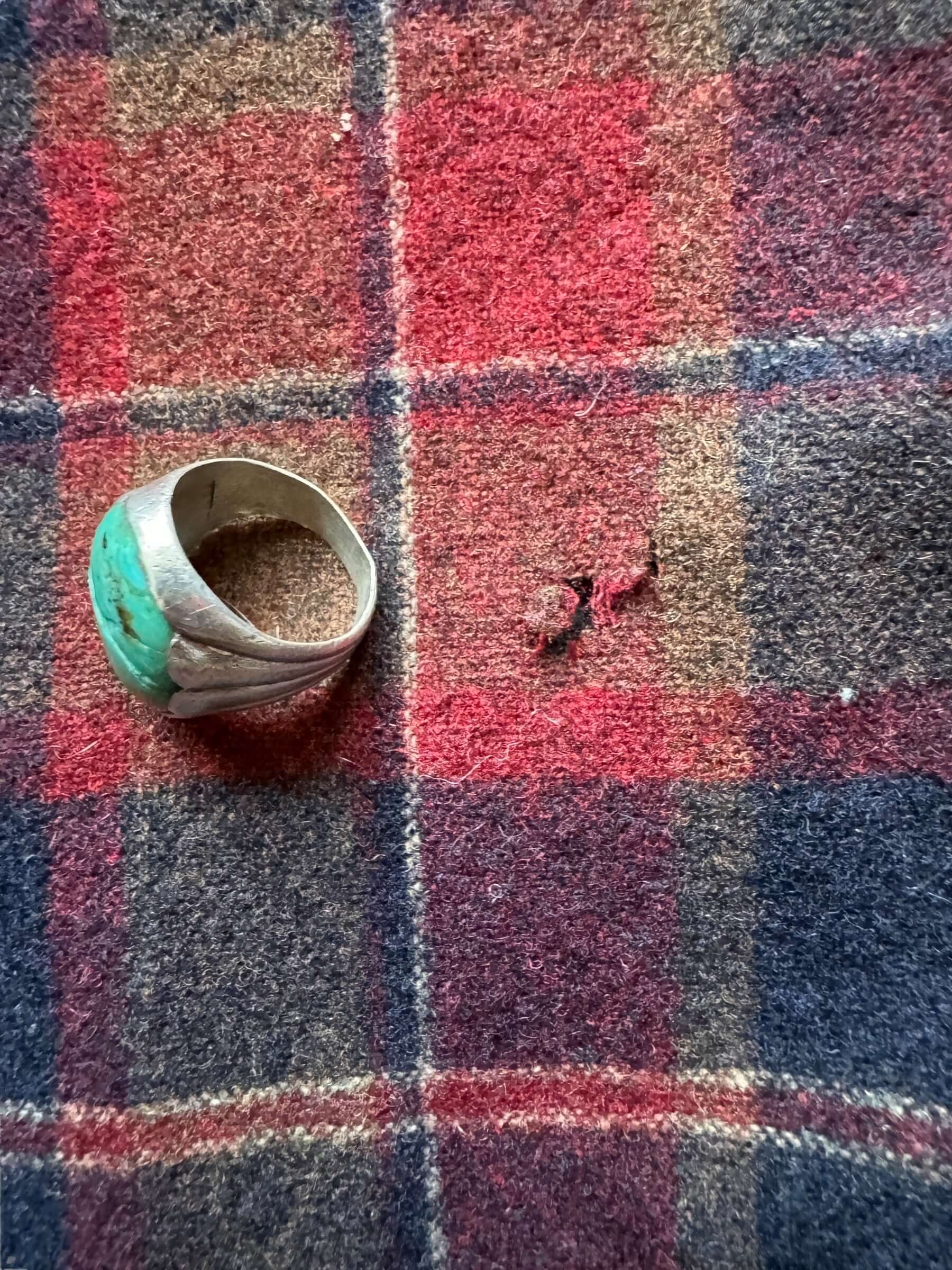 Small Hole on Vintage Red/Tan/Blue Pendleton Wool Flannel SZ L