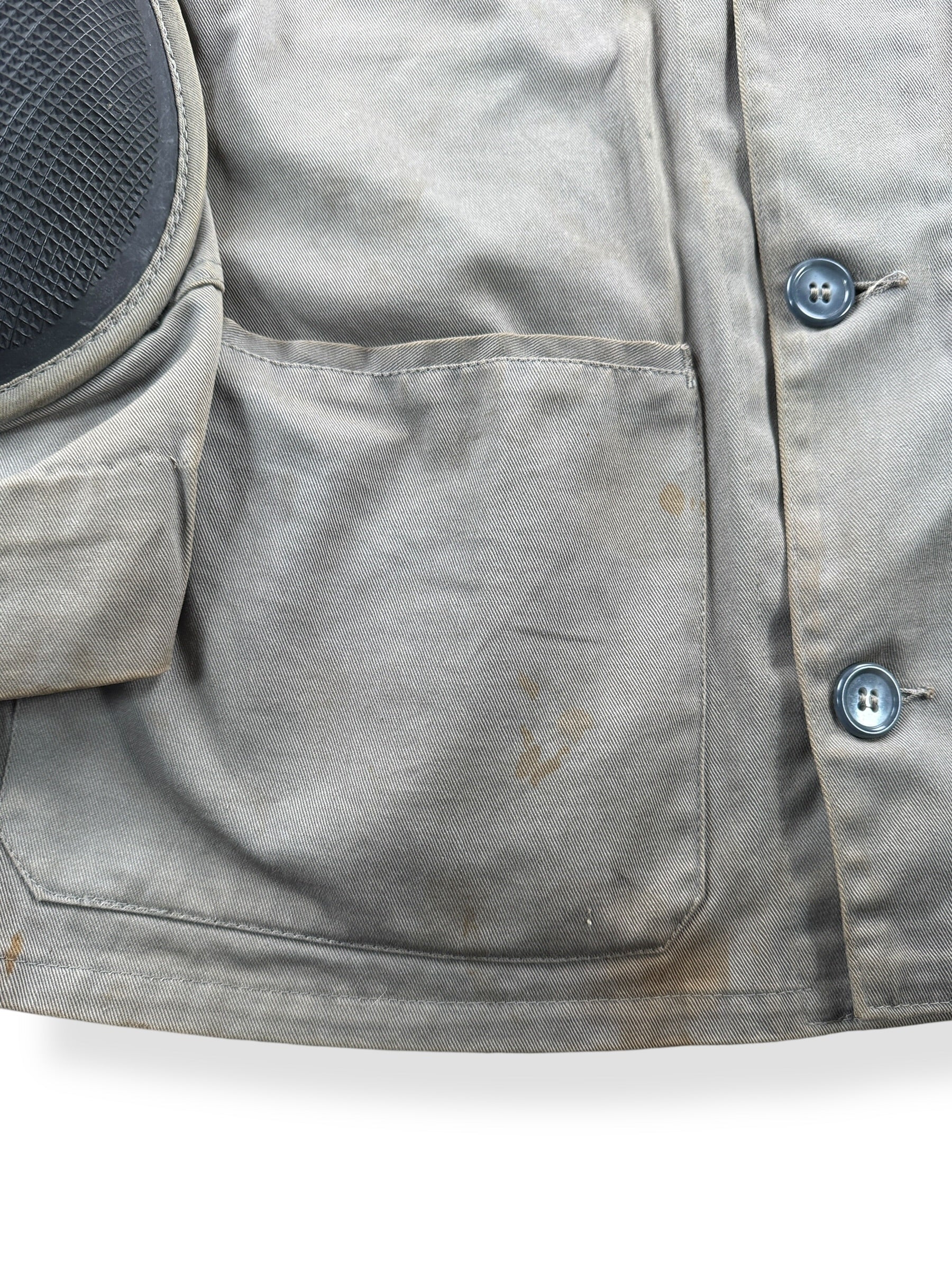 Staining on Vintage 10-X Shooting Jacket w/ Patches SZ L (Fits S)