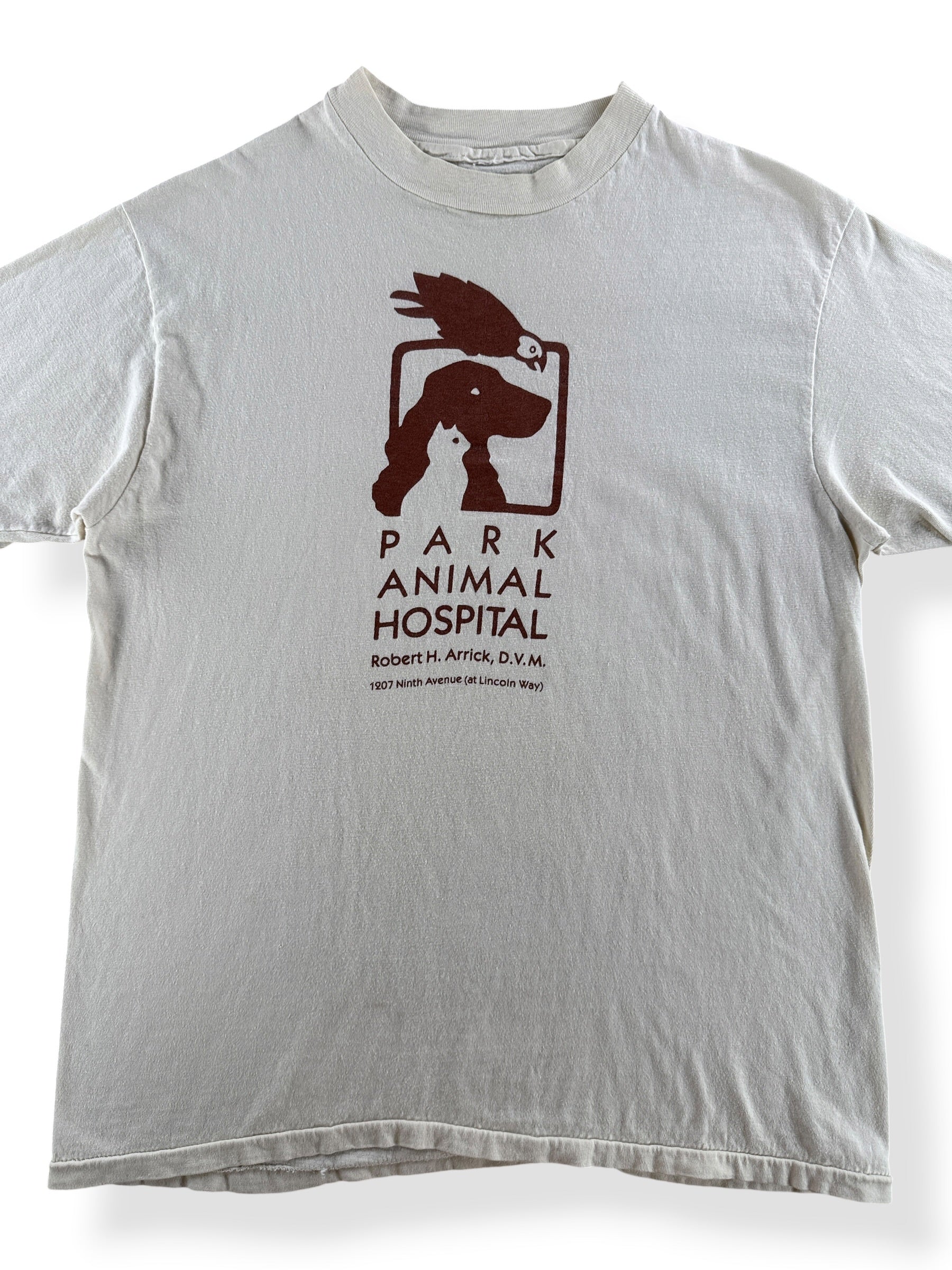 Close-up of Vintage Park Animal Hospital Tee SZ M
