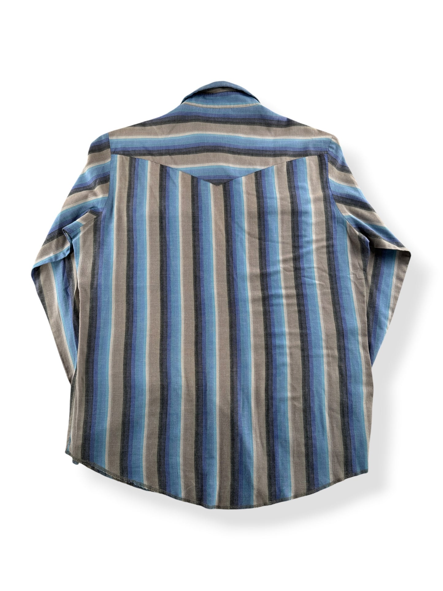 Back of Vintage Wrangler Blue Striped Pearlsnap SZ L