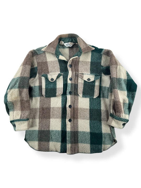 Front of Vintage Woolrich Shirt Jac SZ M