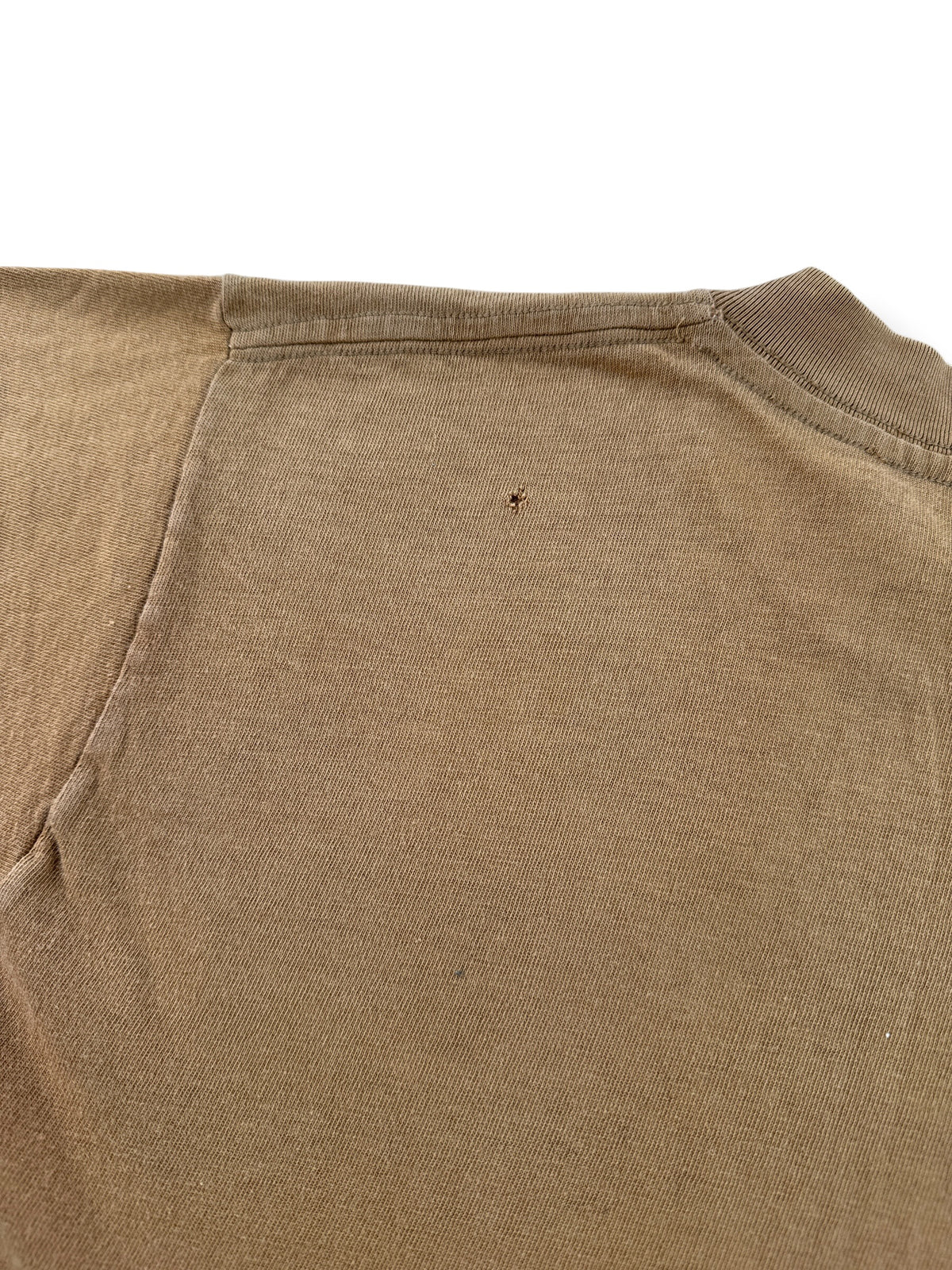 Small hole on back of Vintage 60s/70s Brown Blank Tee SZ M