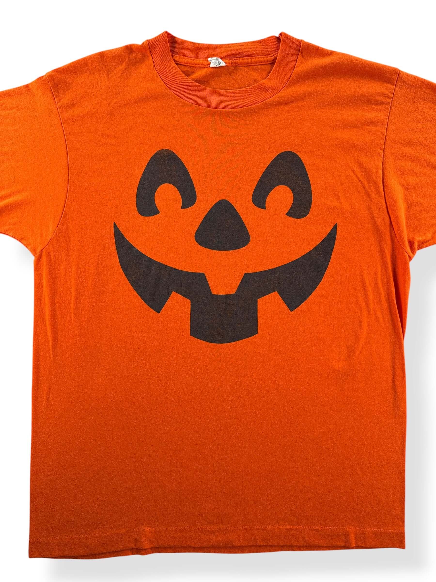 Front Close Up of Vintage Screen Stars Jack O Lantern Halloween Tee SZ XL (Fits M)