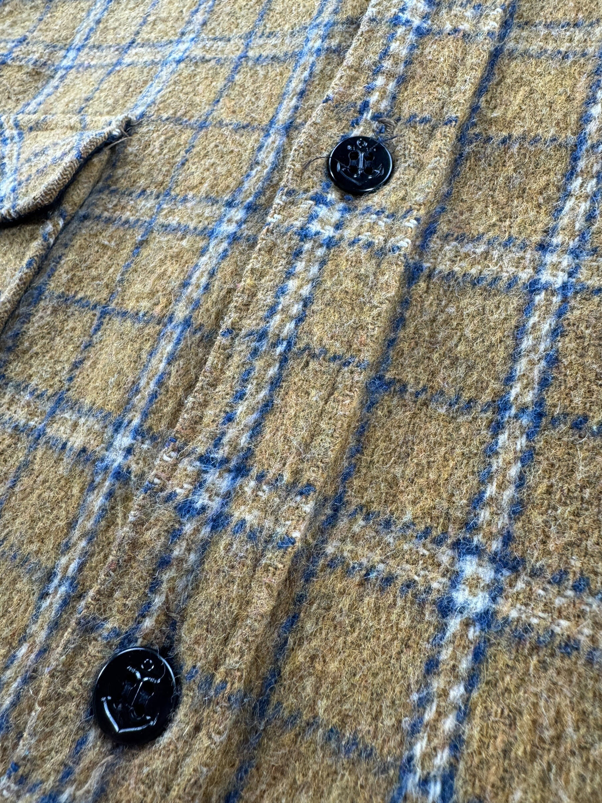 Buttons on Vintage 70s CPO Wool Flannel SZ M