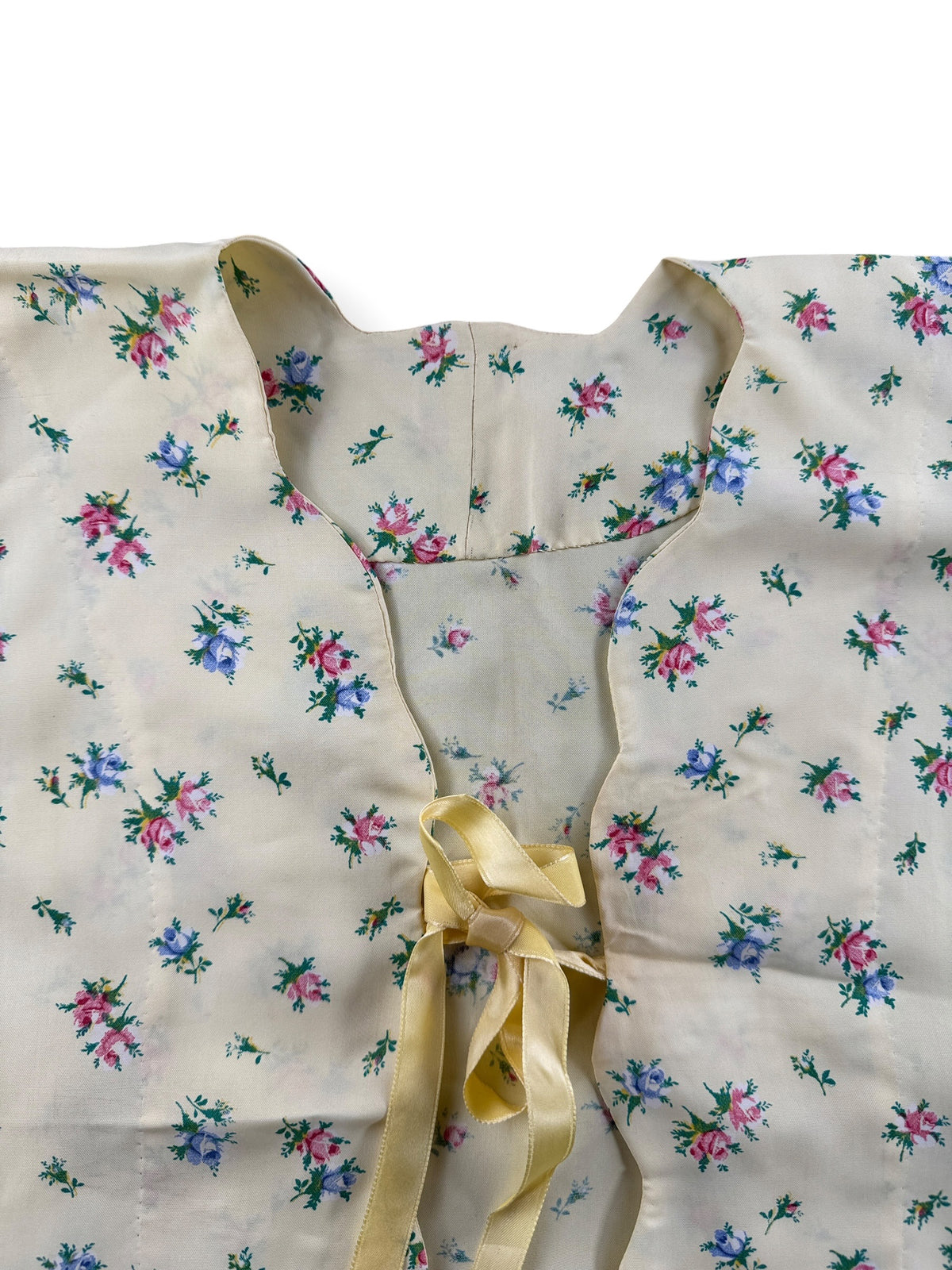 Collar on Vintage Floral Bed Jacket SZ L
