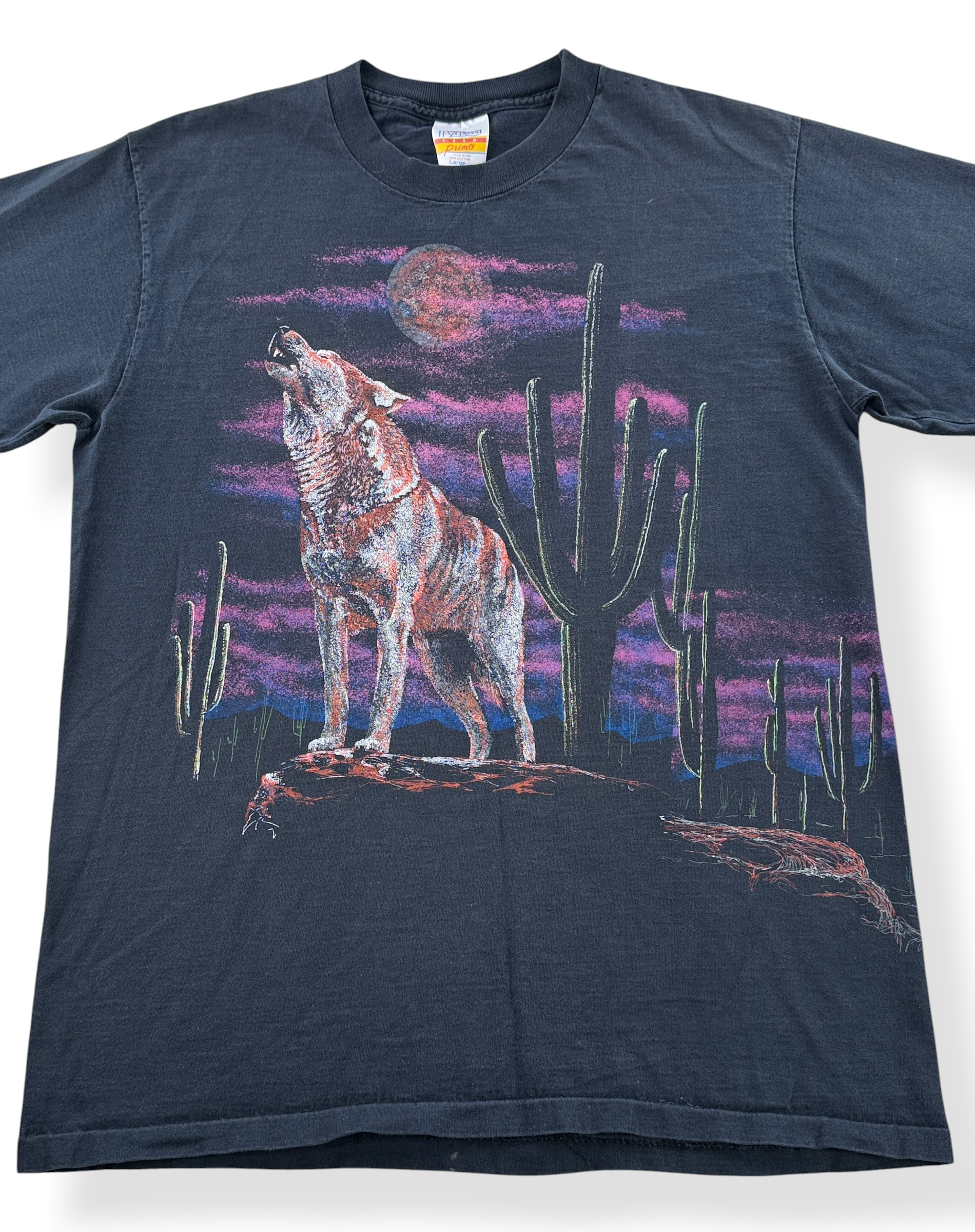 Close-up of Vintage Hazelwood Wolf Tee SZ L
