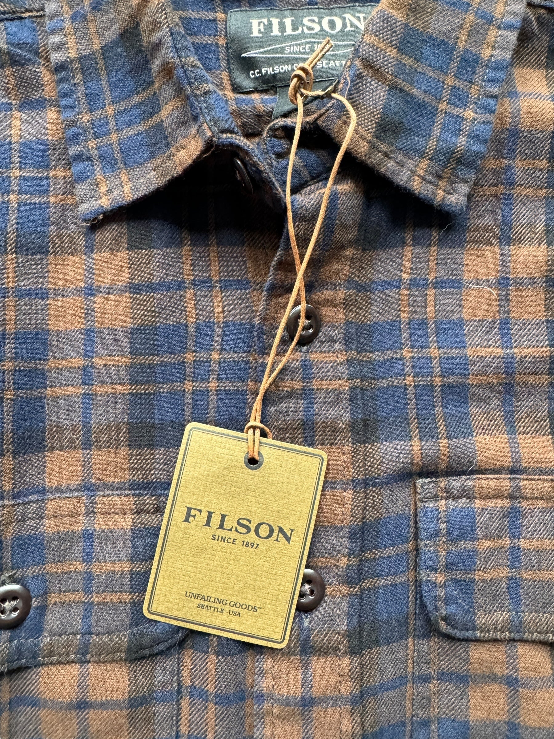 Paper Tag on NOS Filson Brown Navy Black Scout Shirt SZ S