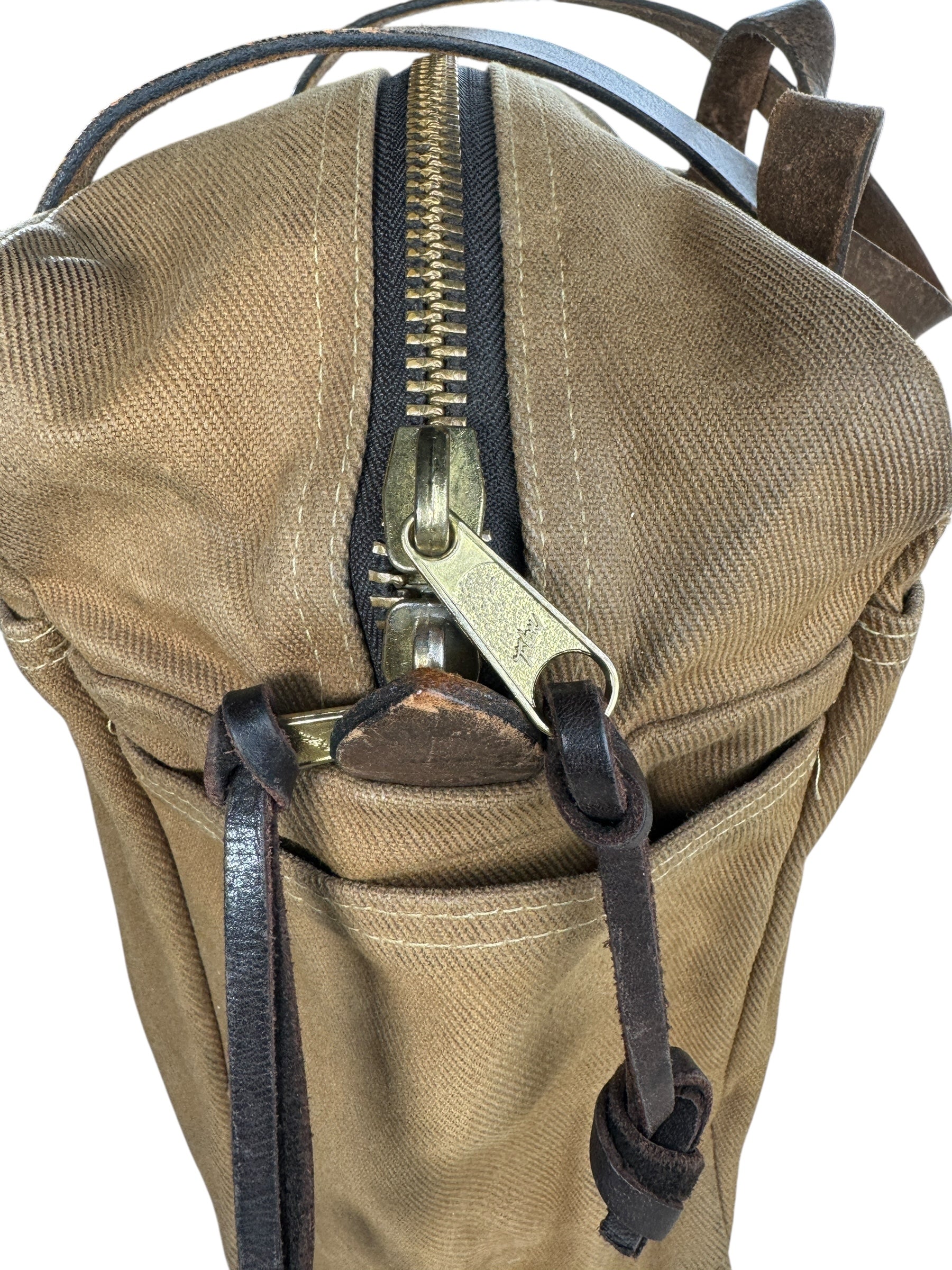 Talon Zipper Pull Close Up on Vintage Talon Era Filson Rugged Twill Zippered Tote