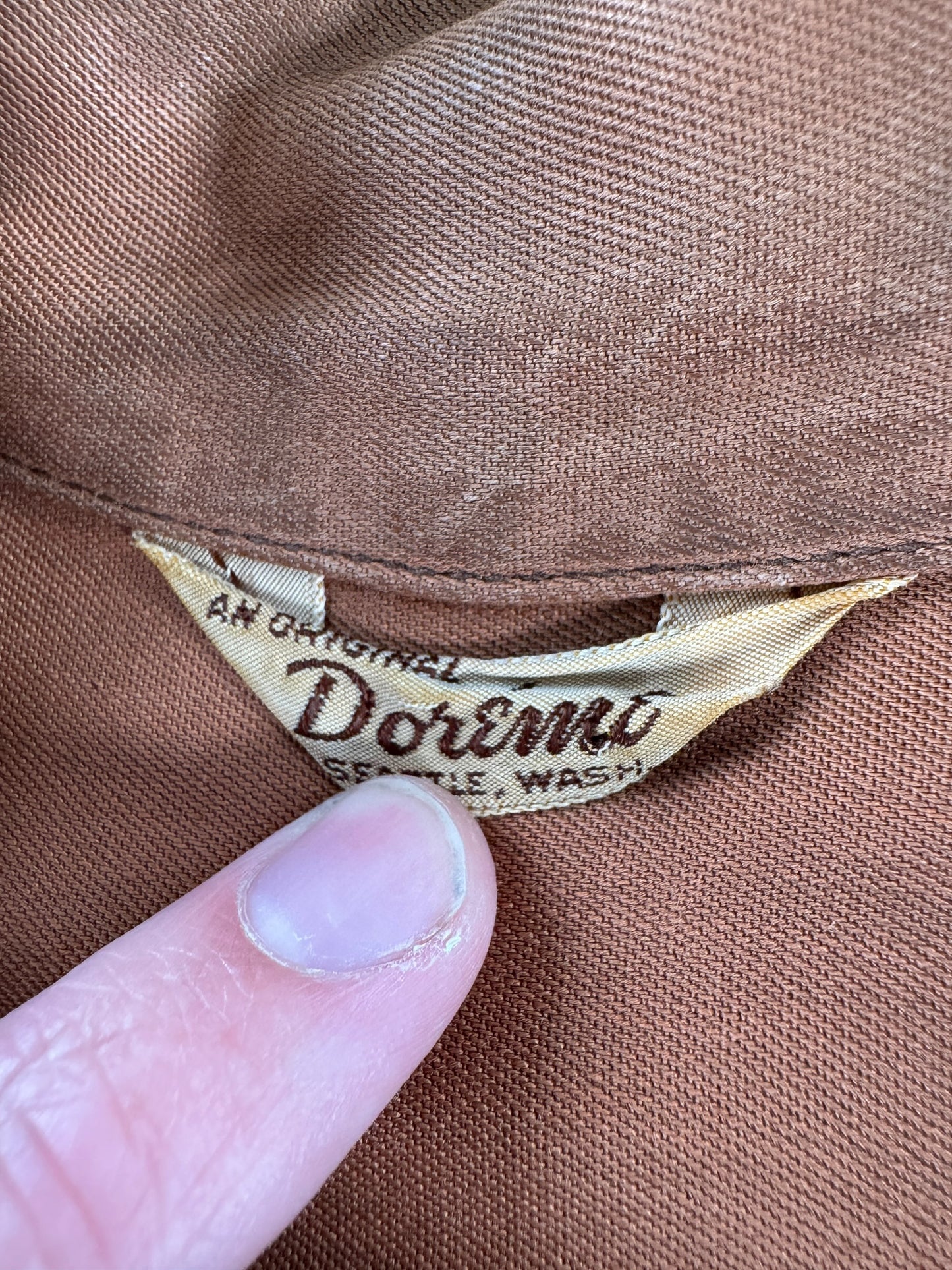 Tag on Vintage Doreme of Seattle Rayon Loop Collar Shirt SZ M