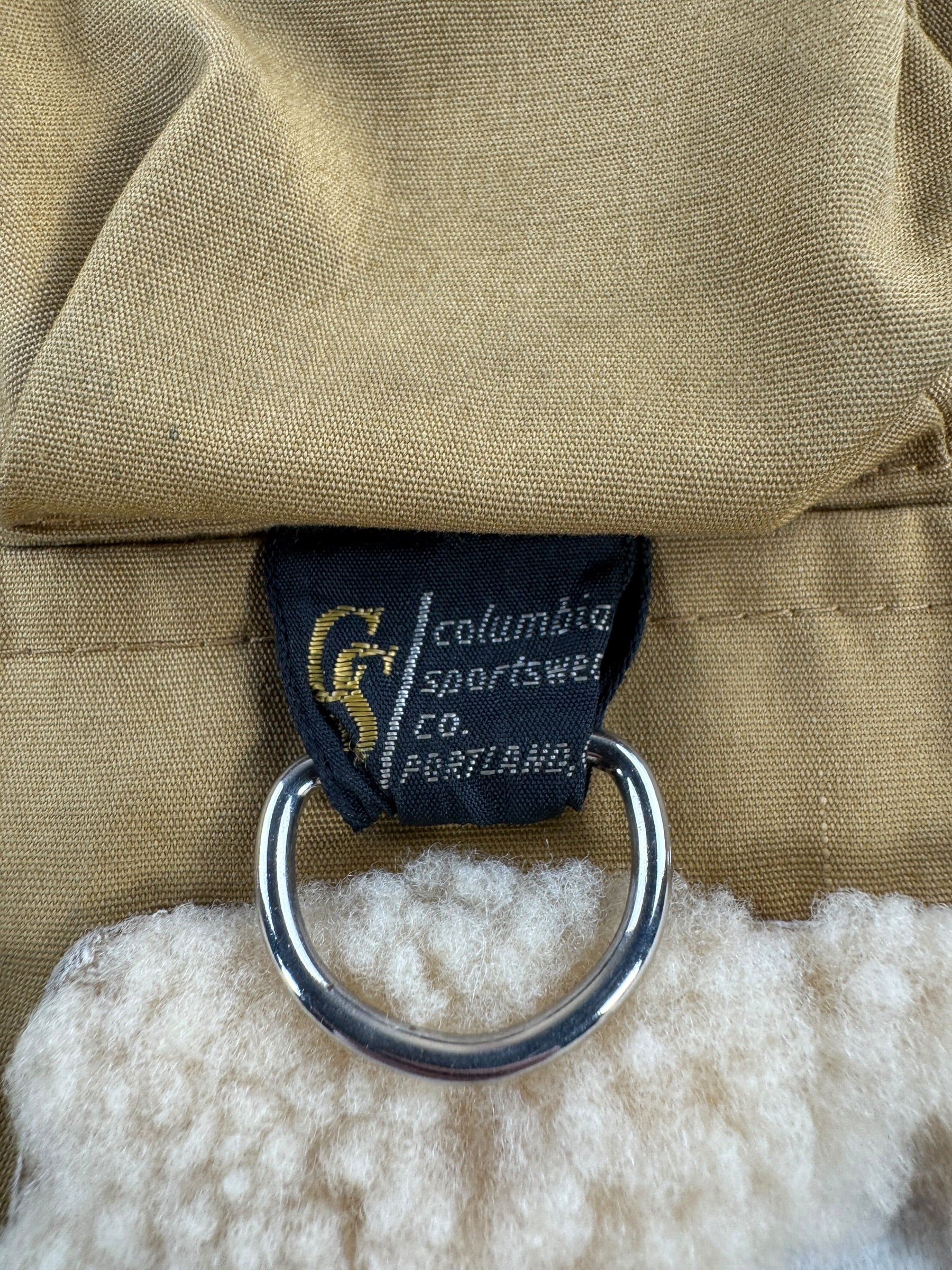 Label on Vintage Columbia Sportswear Fishing Jacket SZ XL