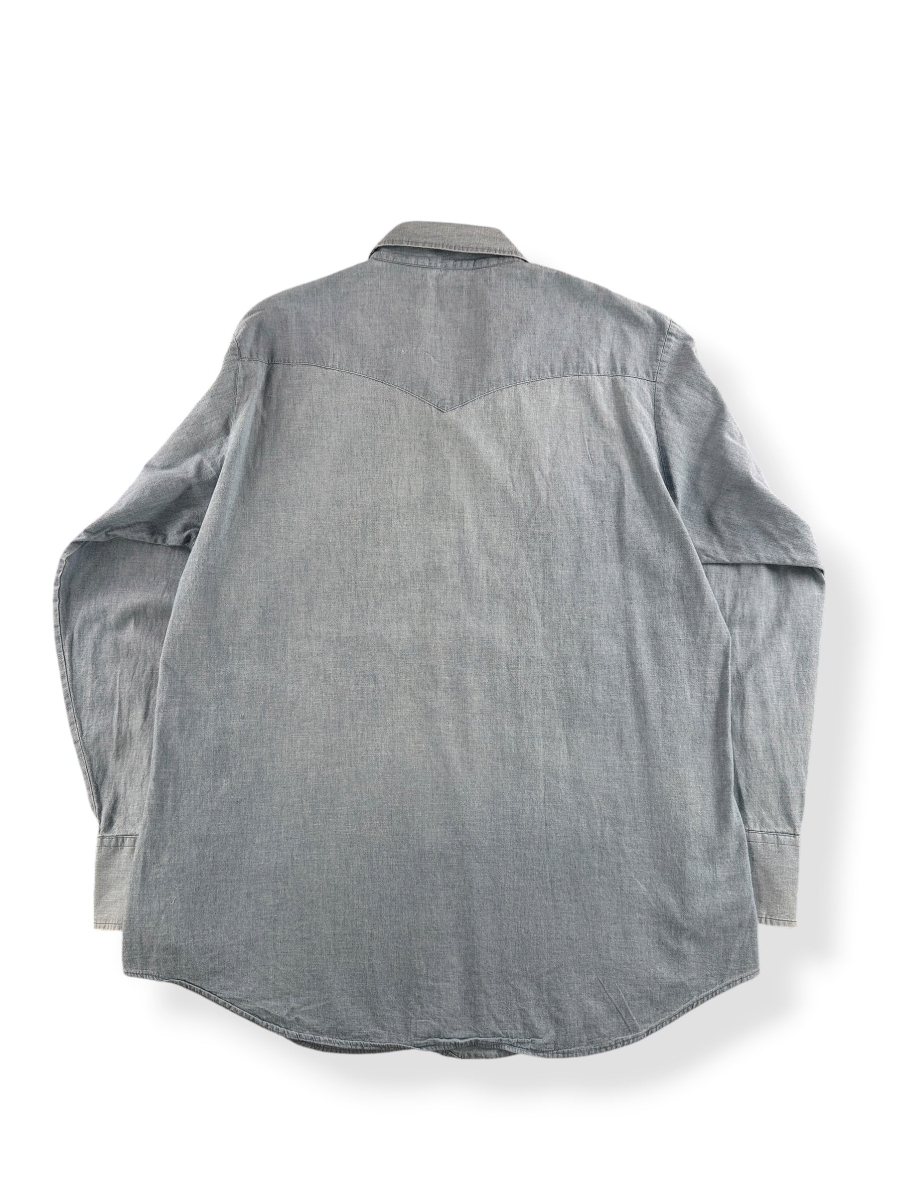 Back of Vintage Lee Chambray Pearlsnap SZ XL