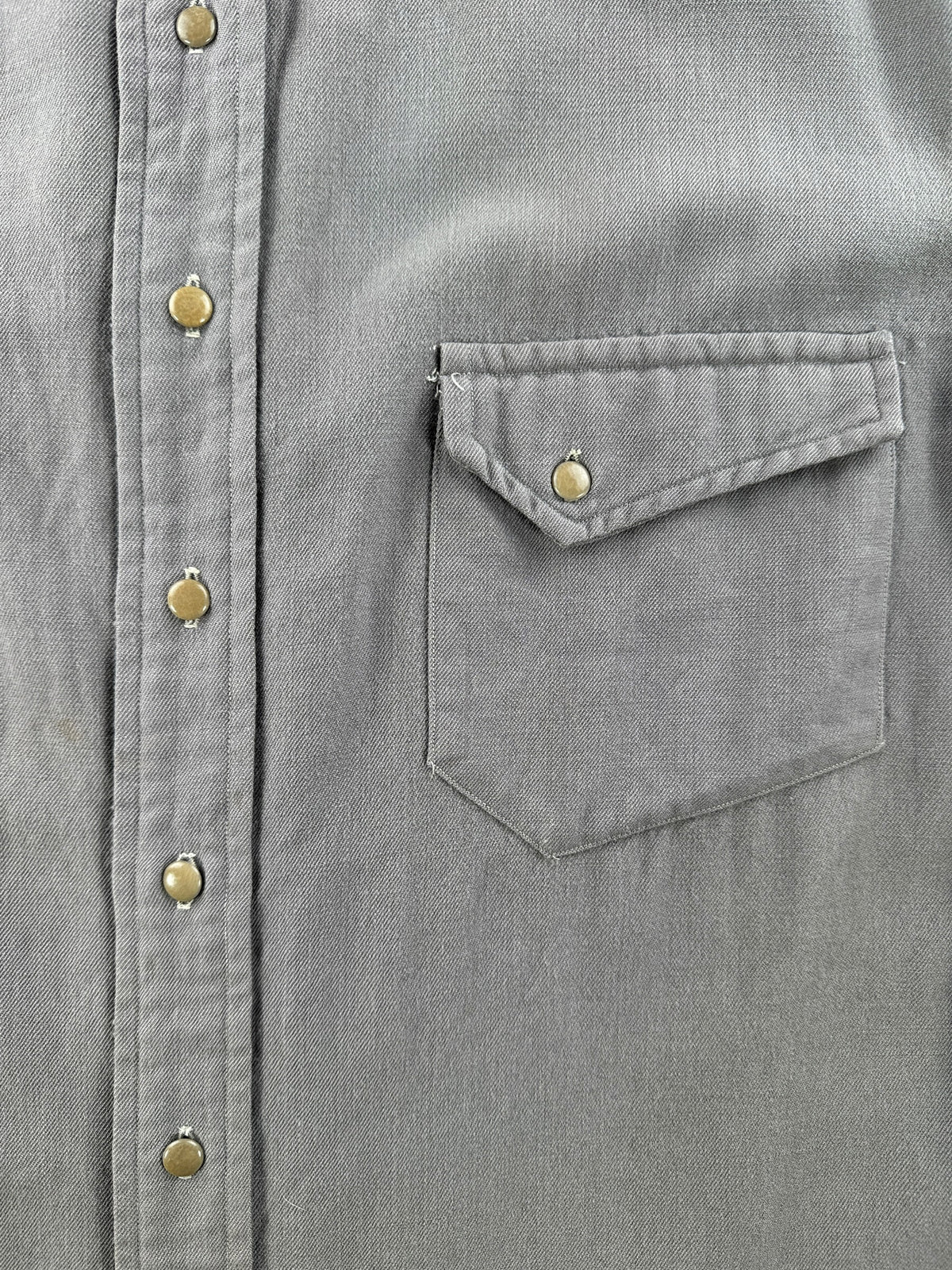 Pocket and buttons on Vintage 50s JC Penney Worsted Wool Gabardine Shirt SZ L