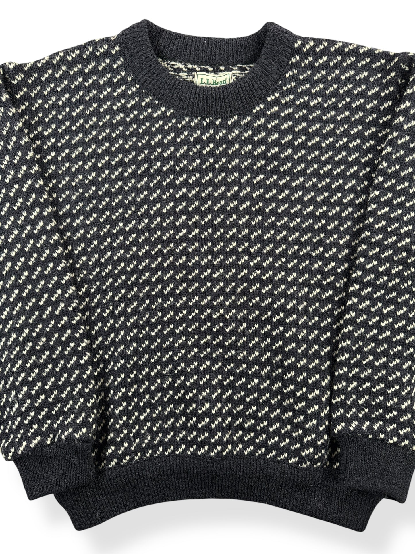 Front Close Up of Vintage Ladies L.L. Bean Ragg Wool Birdseye Sweater SZ M