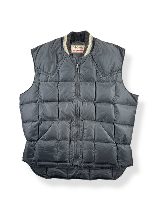 Front of Vintage Walls Puffer Vest SZ L