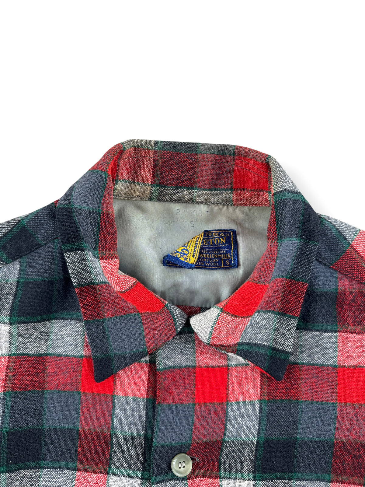 Collar on Vintage Pendleton Plaid Board Shirt SZ S