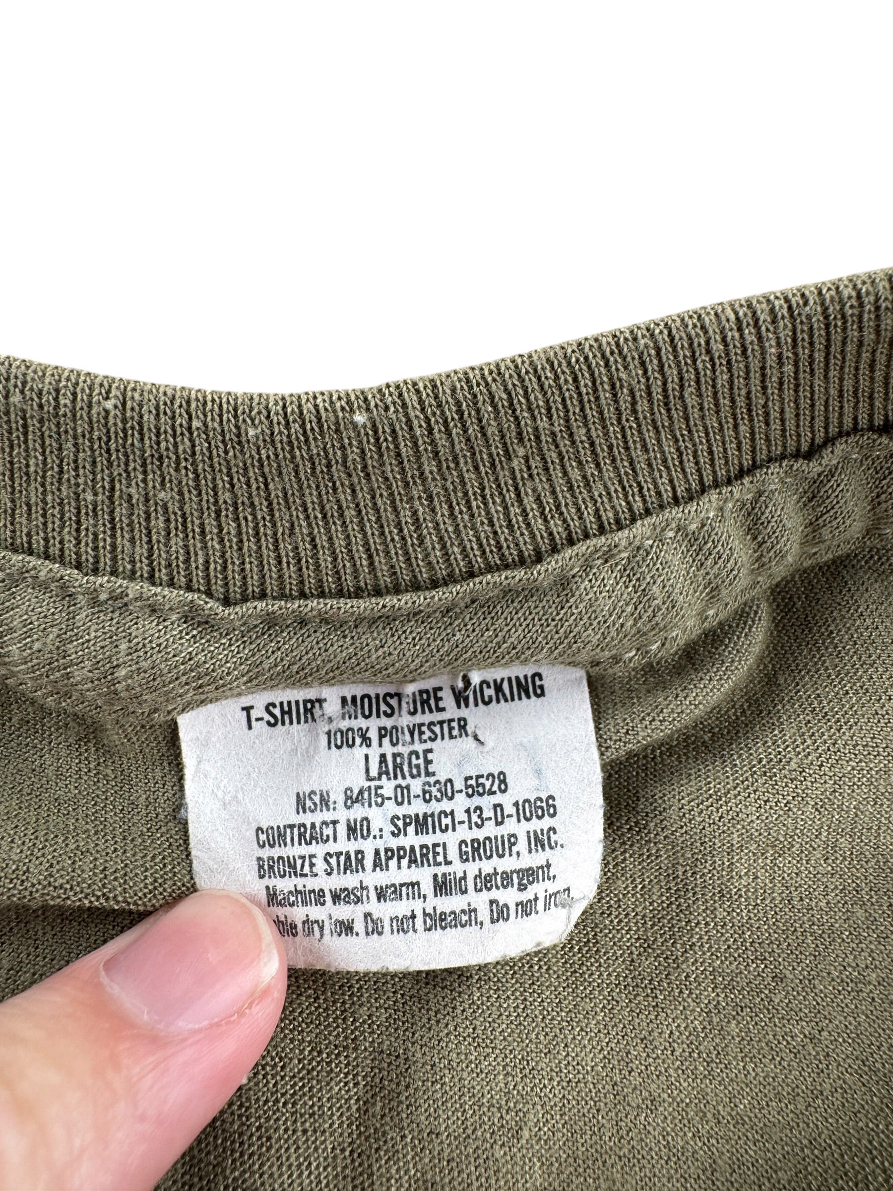 Tag on Vintage Olive Green Military Tee SZ L