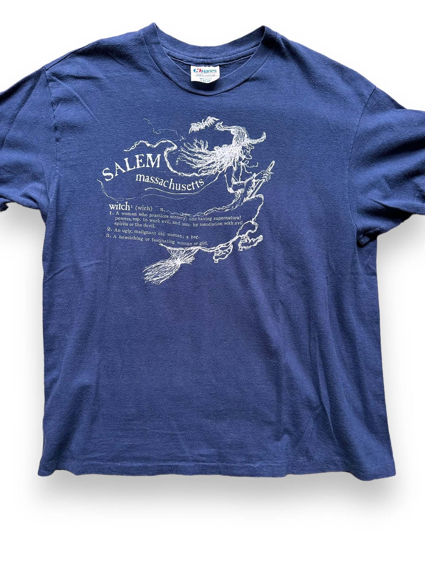 Front Detail of Vintage Salem MA Witch Tee SZ L | Barn Owl Vintage Tees Seattle