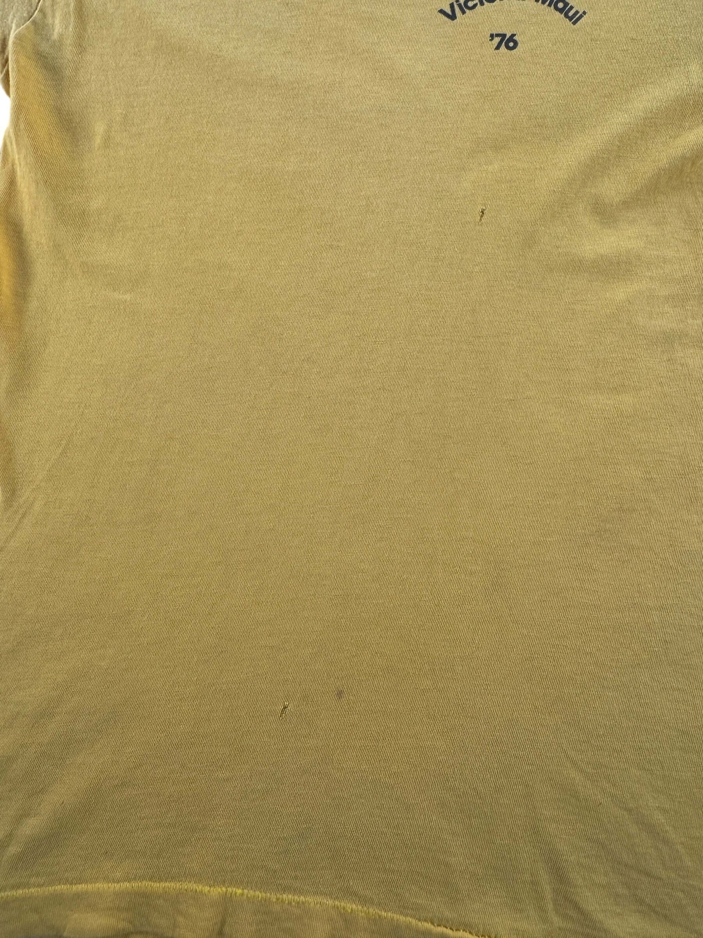 Hole on Vintage Victoria-Maui '76 Tee SZ S (Fits XS)