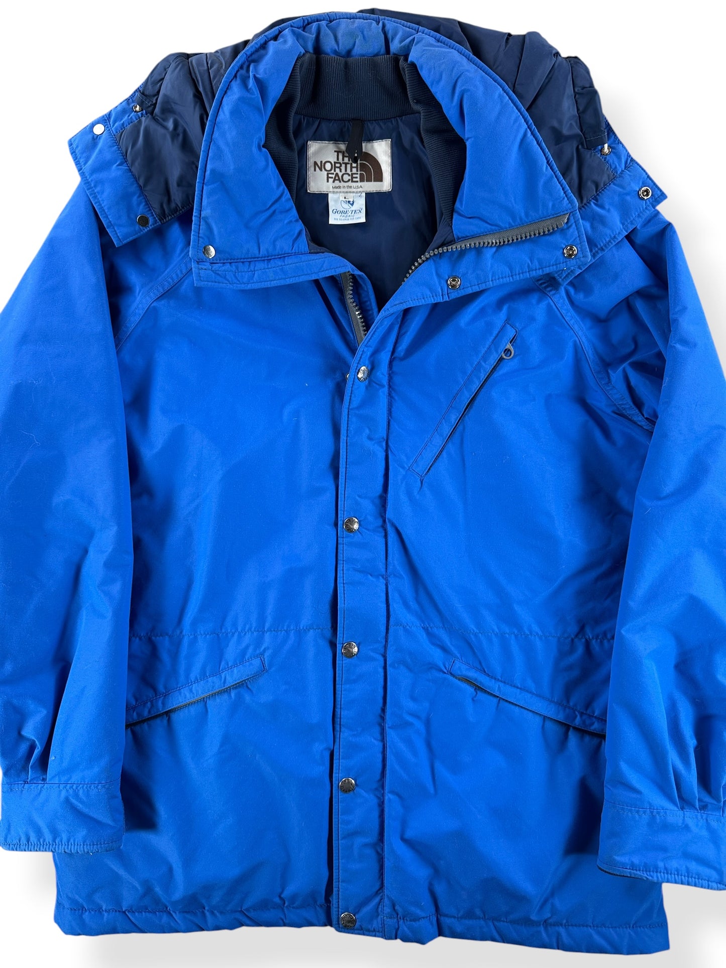 Front Close Up of Vintage Brown Label North Face Goretex Parka SZ L
