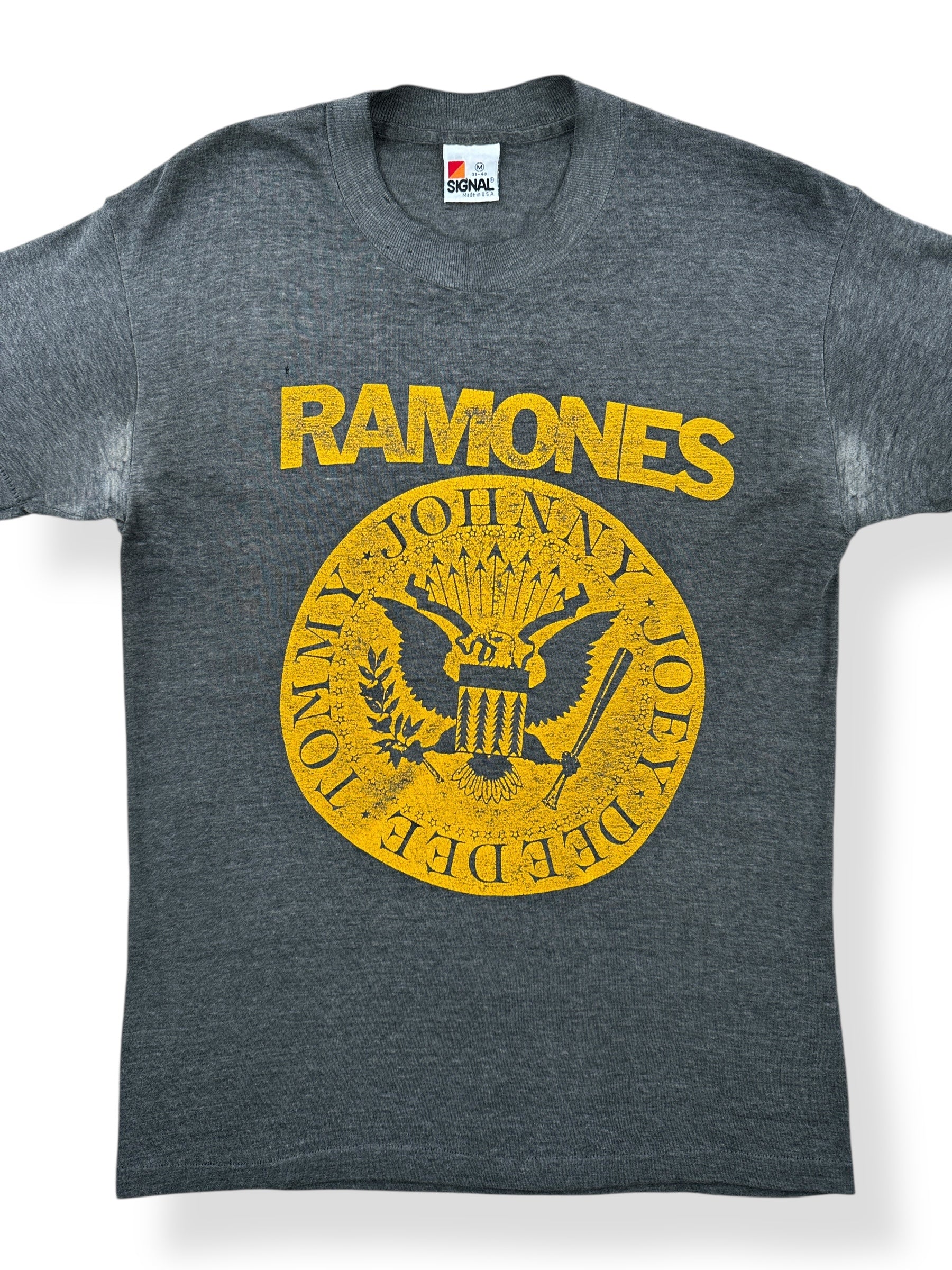 Front Close Up of Vintage Early 80s Ramones Tee SZ S