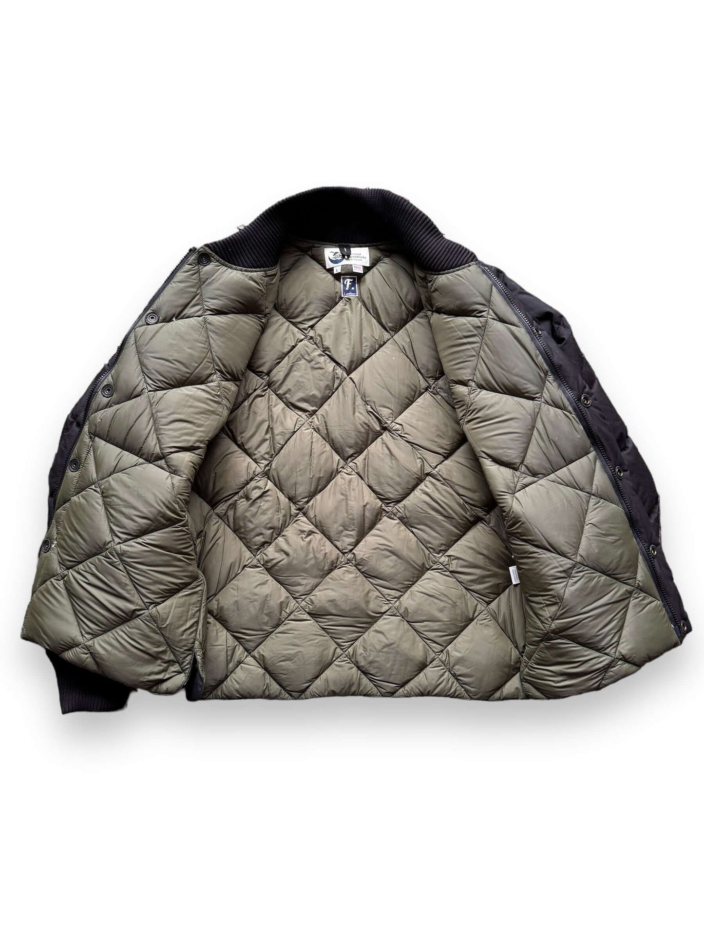 inside of Crescent Down Works Freeman Seattle Quilted Down Jacket SZ L