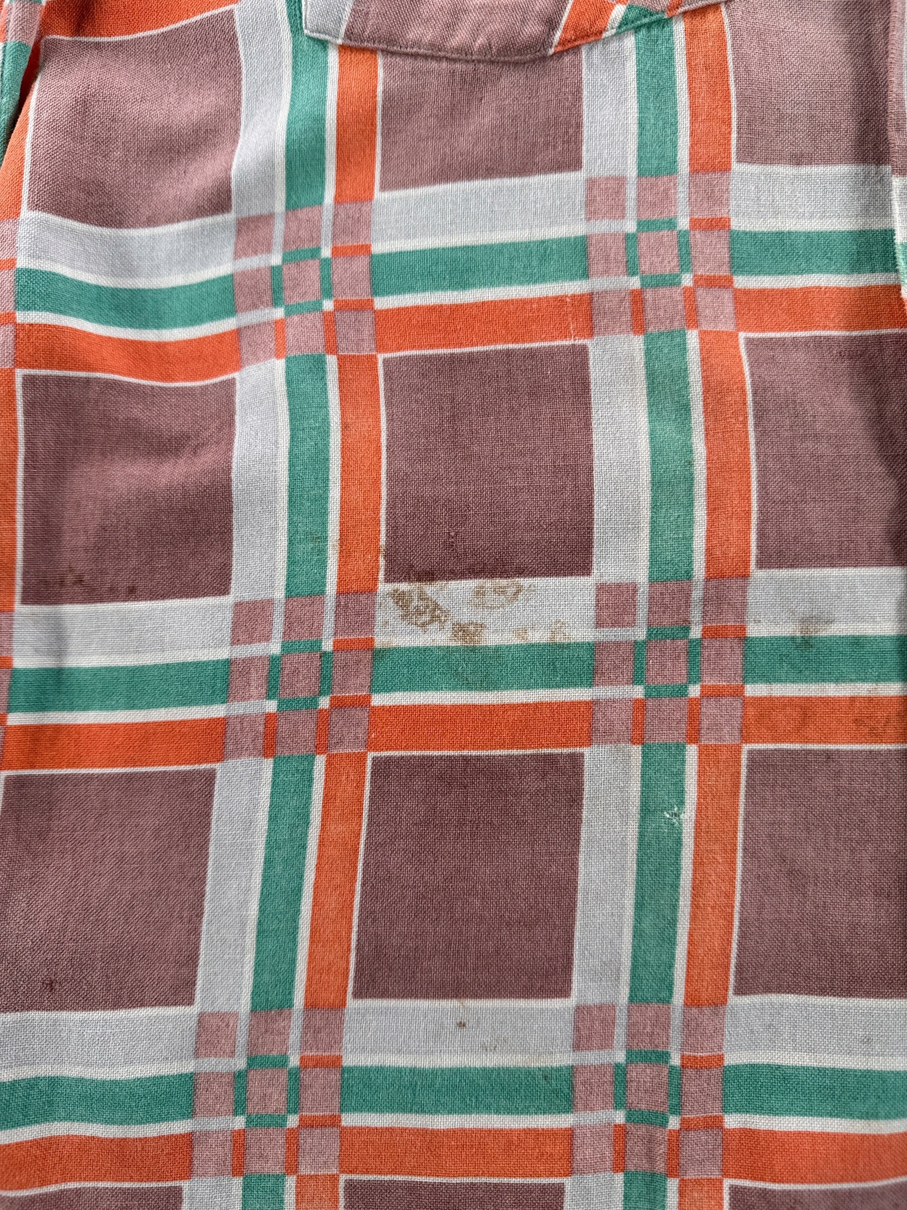 Staining on Vintage 1940s Deer Creek Cotton Flannel SZ M