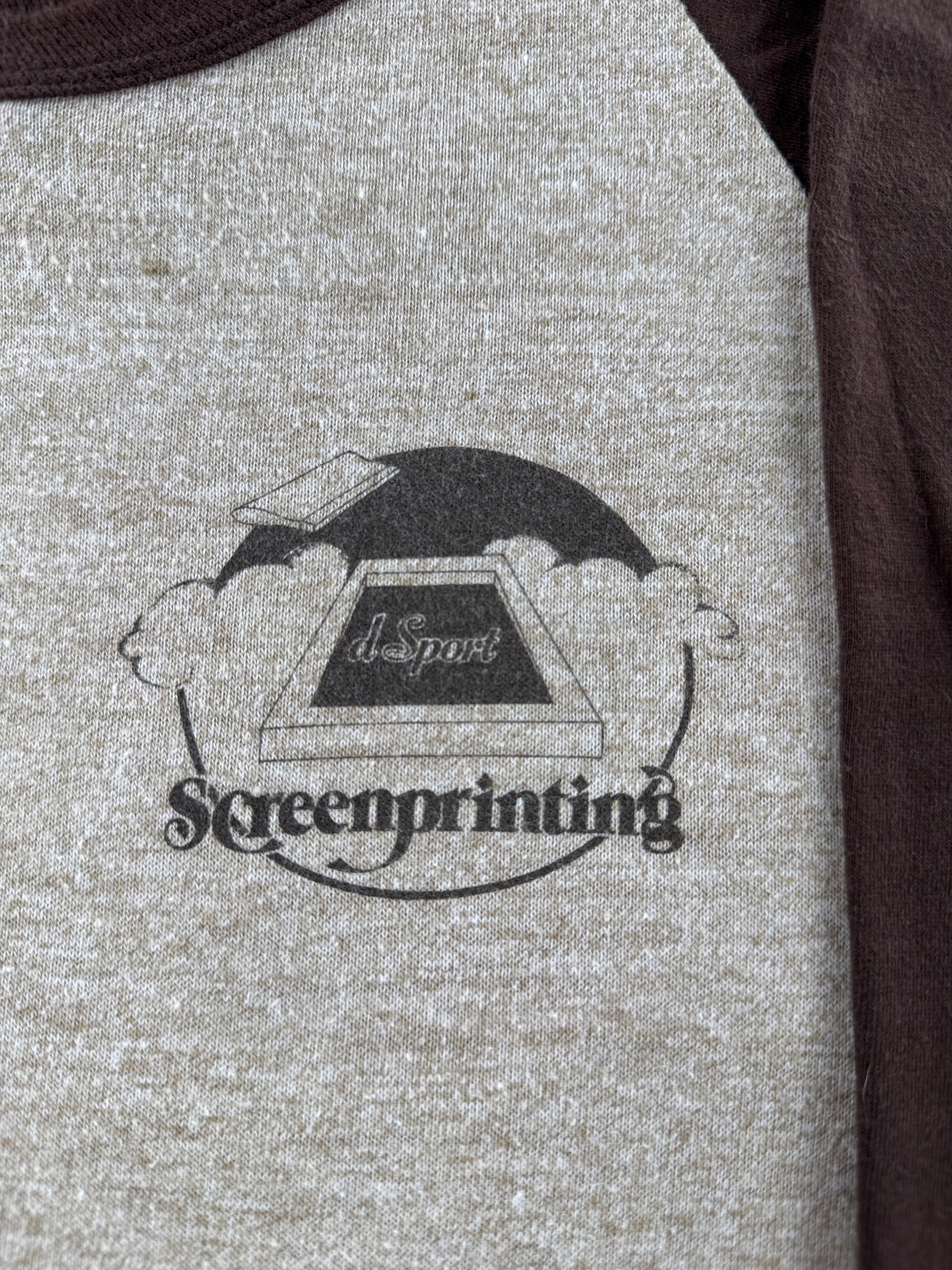 Front graphic on Vintage 70s Screenprinting Raglan Tee SZ L (Fits S)
