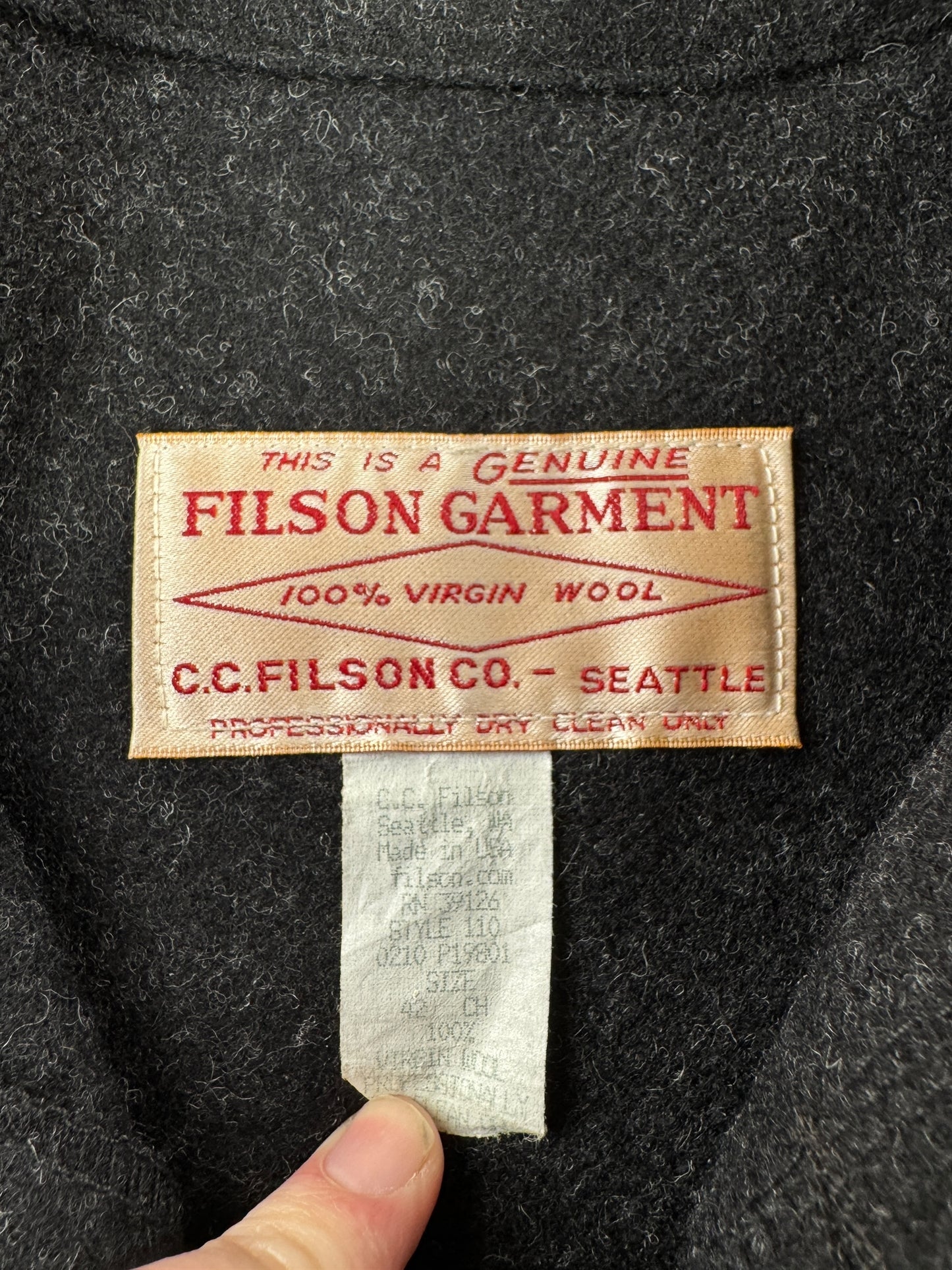 Label on Filson Charcoal Mackinaw Jacket SZ 42