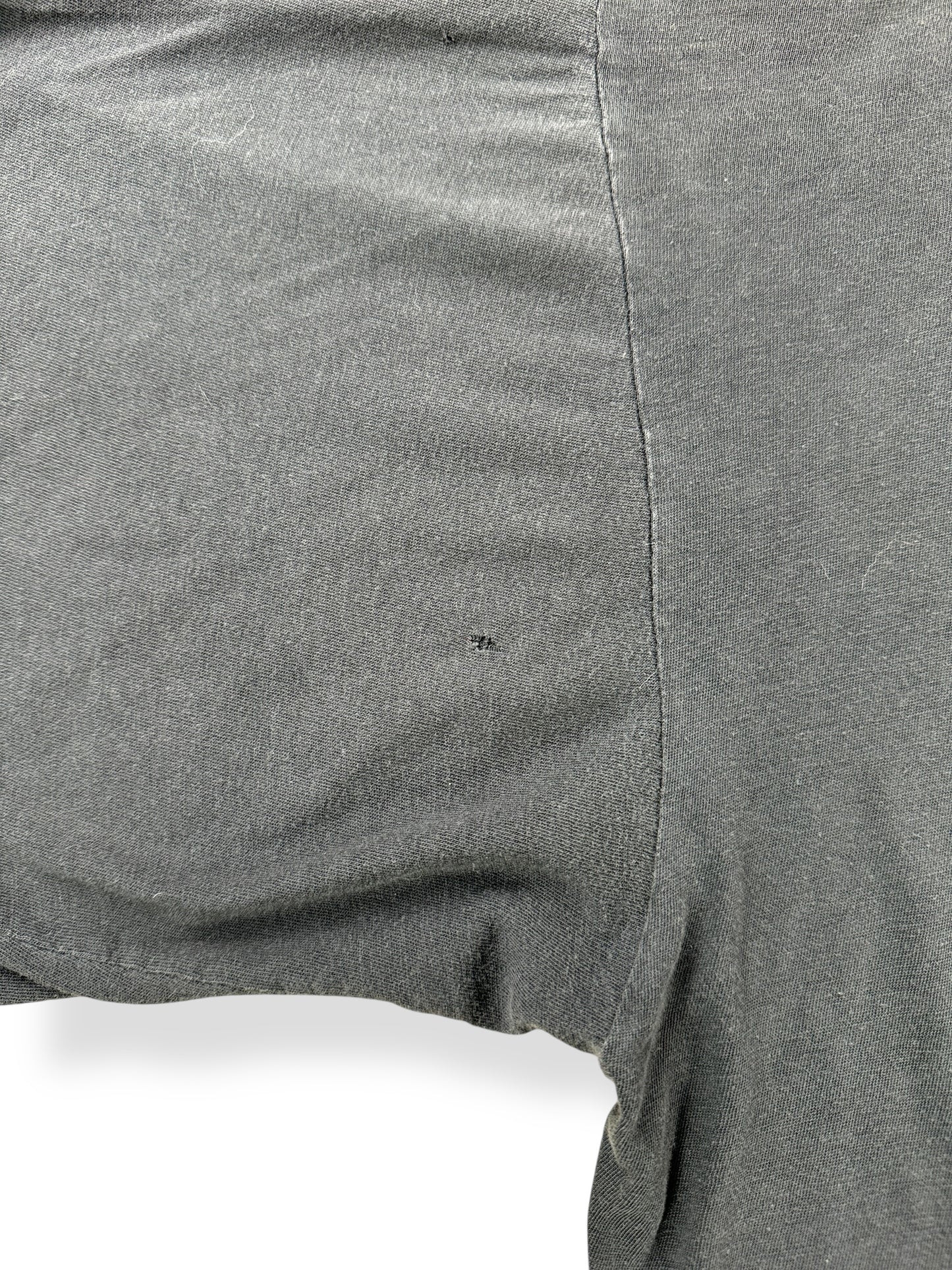 Holes on Vintage European Ozzy Bark at the Moon Tee SZ XL