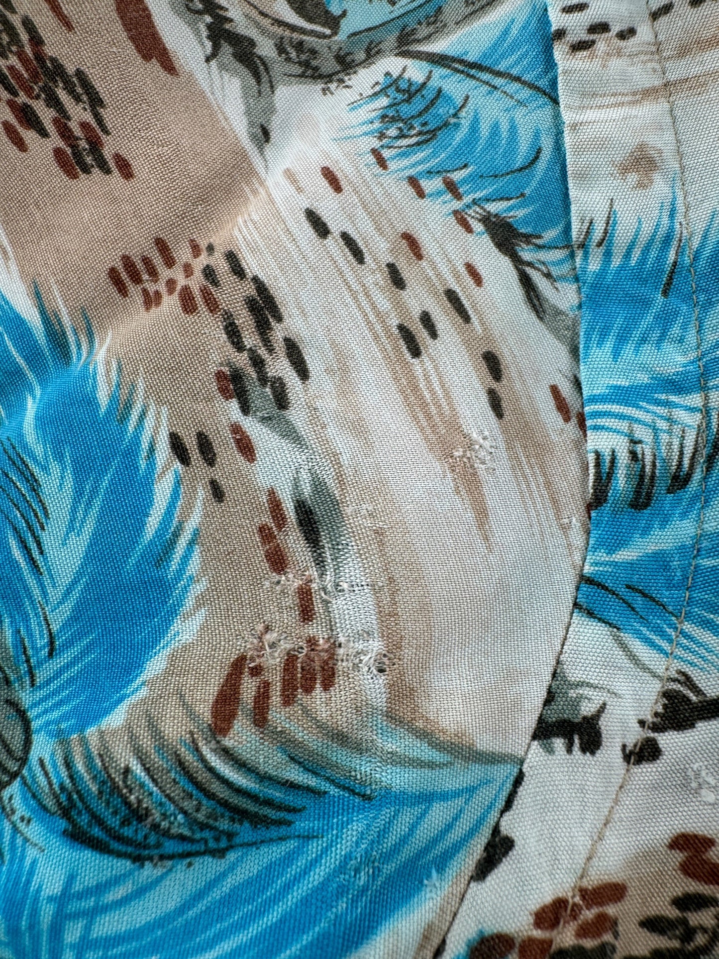 Wear on Vintage South Pacific Ladies Aloha Shirt SZ M