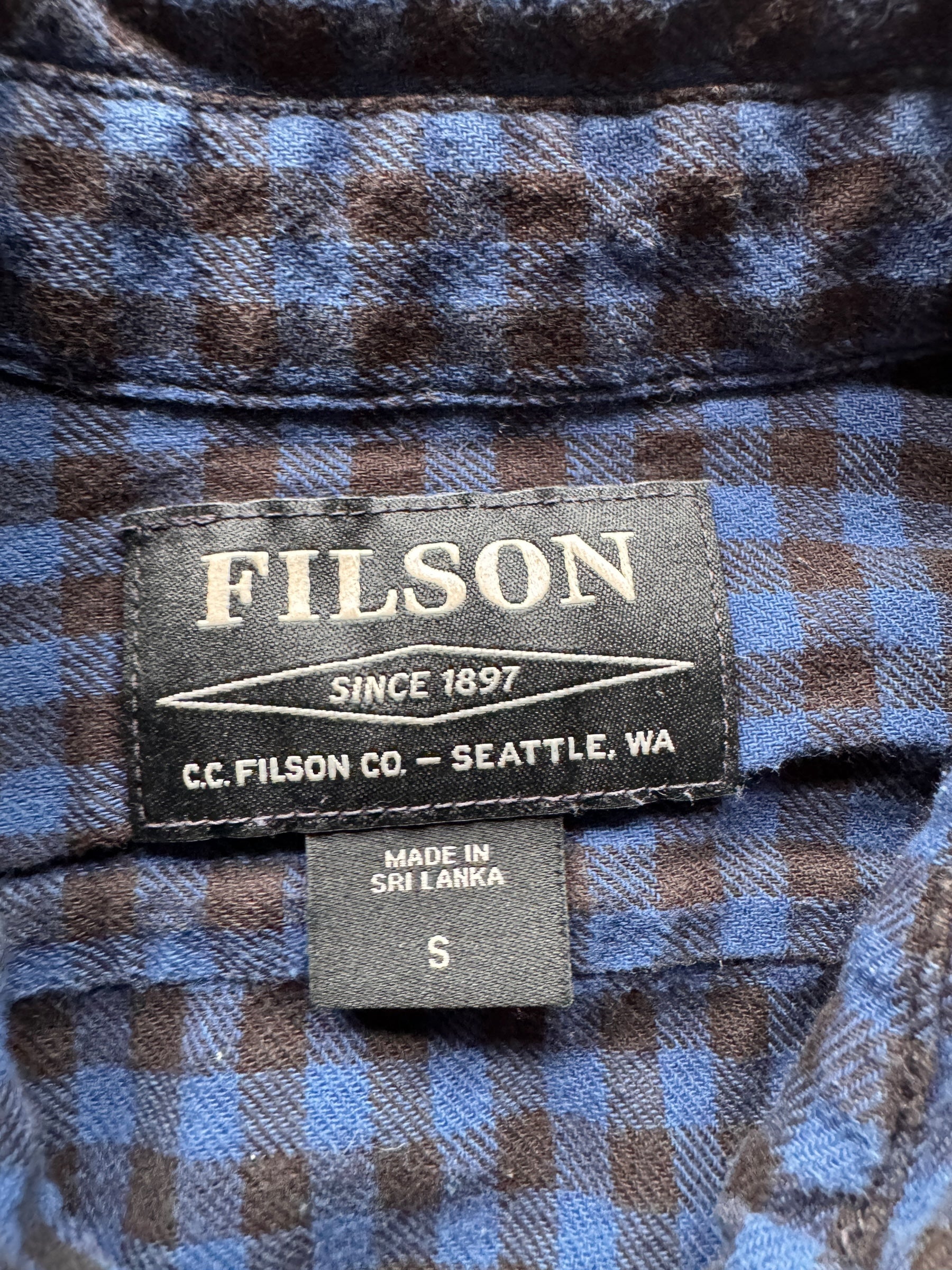 Tag on Filson Blue Black Cotton Flannel Shirt SZ S