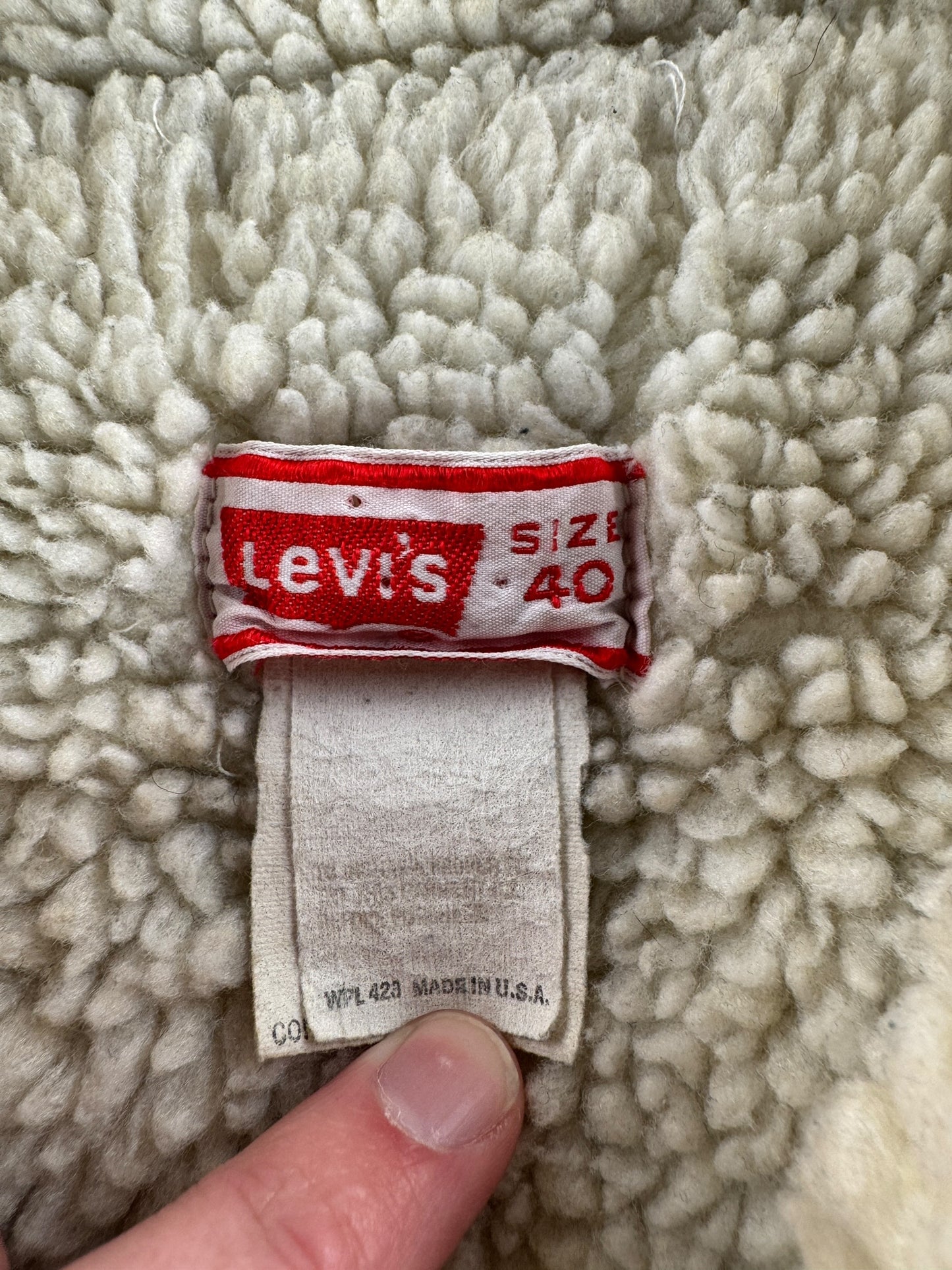 Tag on Vintage Levi's Sherpa Lined Denim Trucker Jacket SZ 40