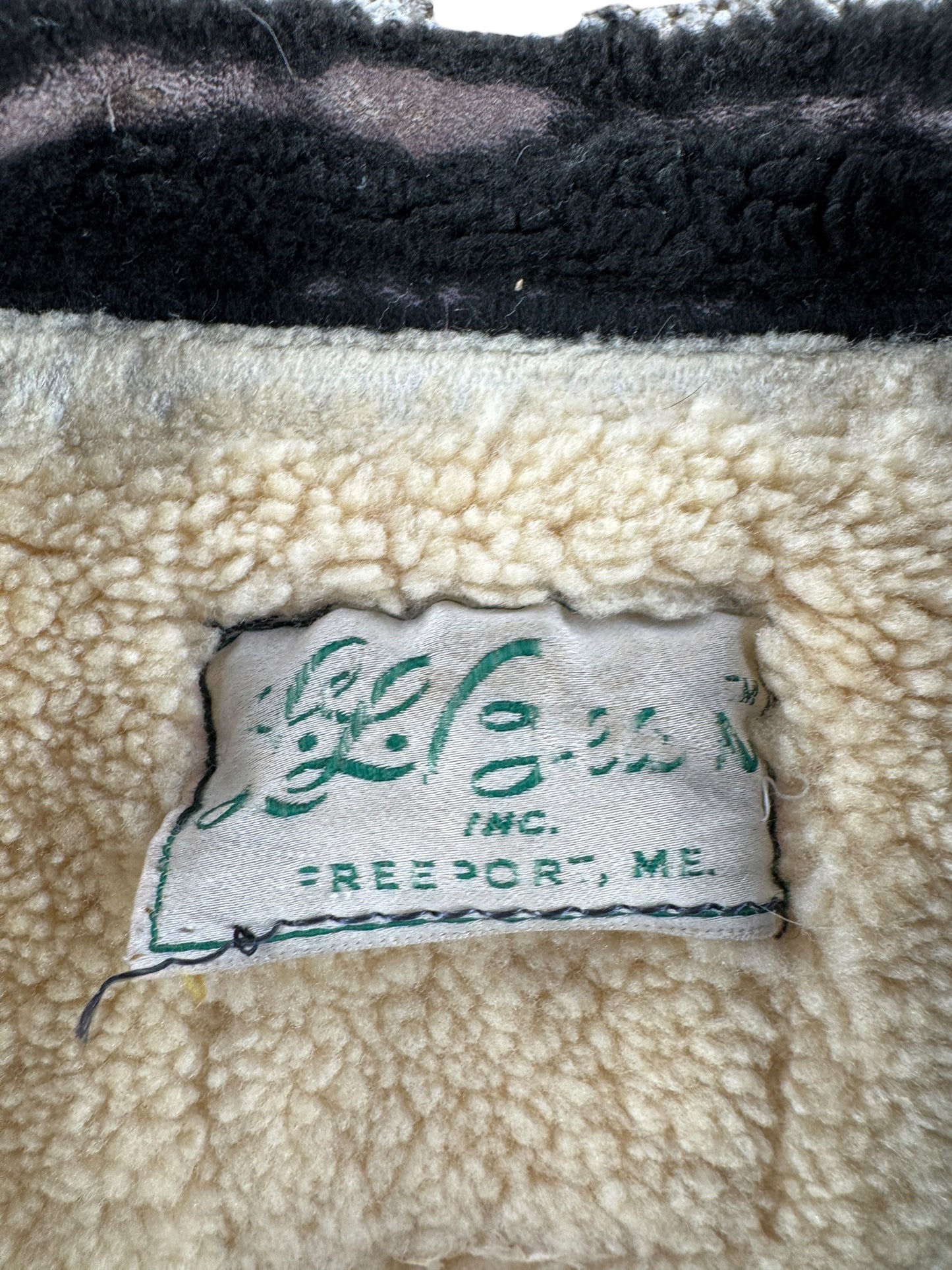 Label on Vintage LL Bean Script Era Lambskin G1 Style Leather Jacket SZ M