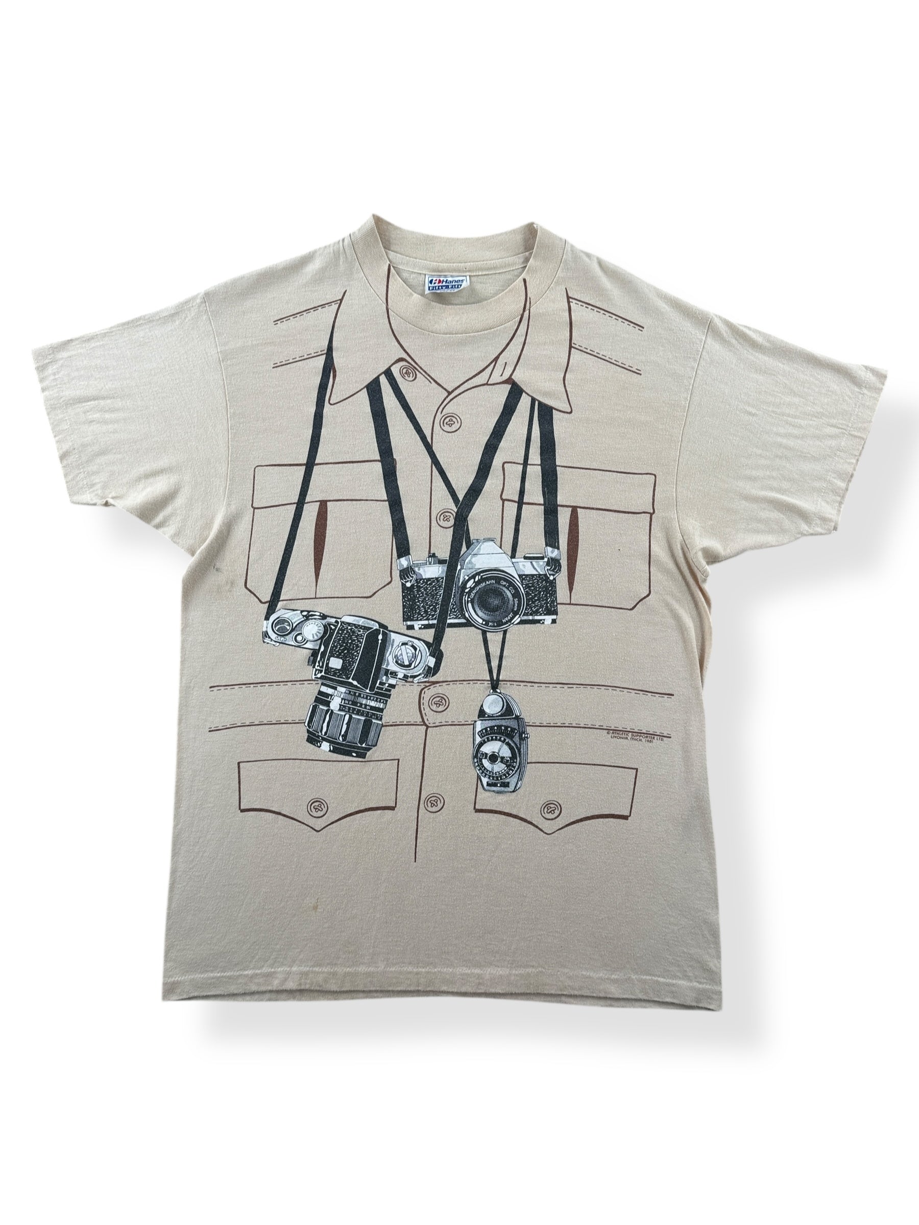 Front of Vintage Photographer Tee SZ M