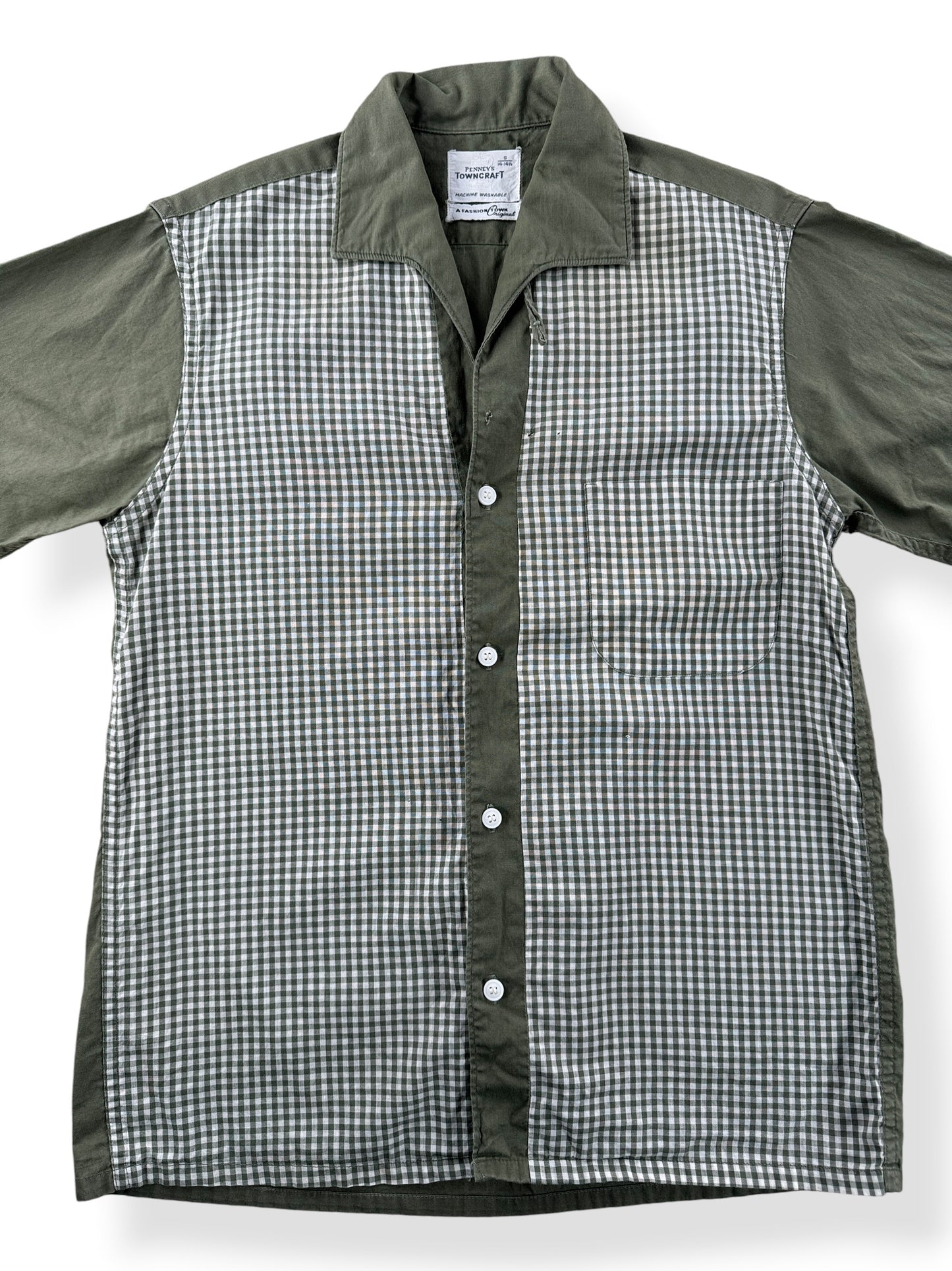 Close up of Vintage 60's Towncraft Button Up Shirt SZ S