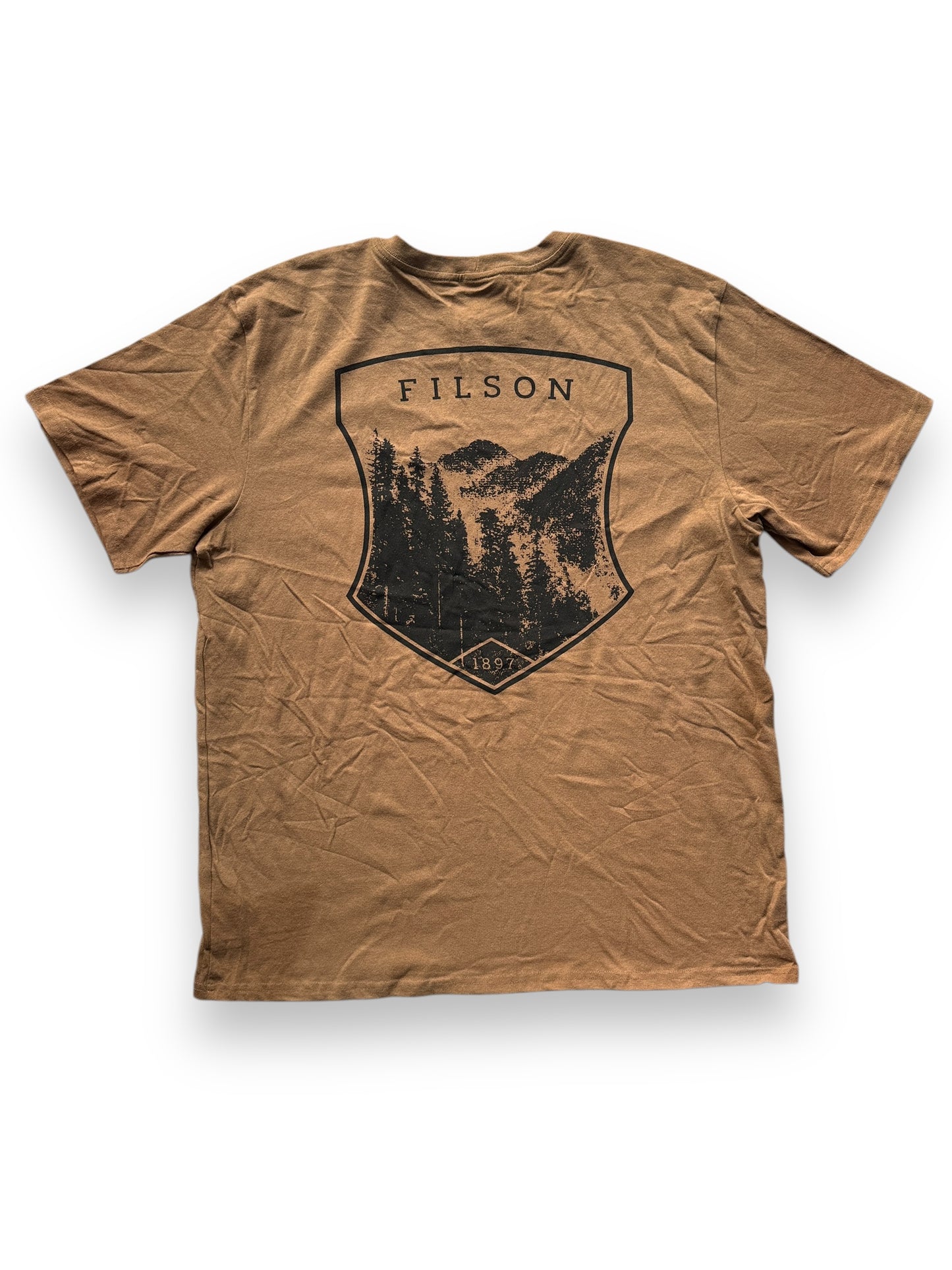 back of NWT Filson Outfitter Graphic Tee SZ XL