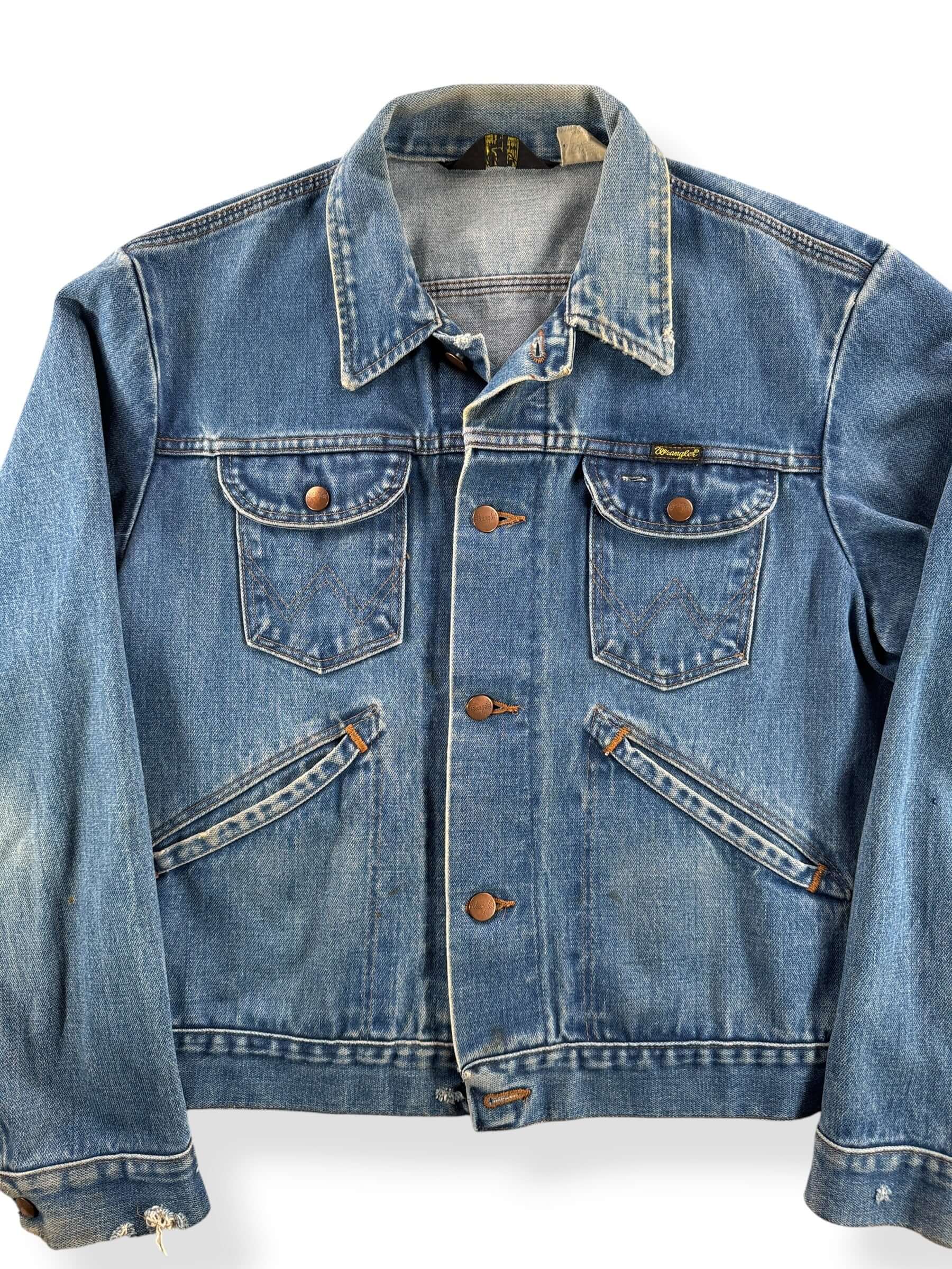 Front Close Up of Vintage Wrangler No-Fault Denim Jacket SZ 42