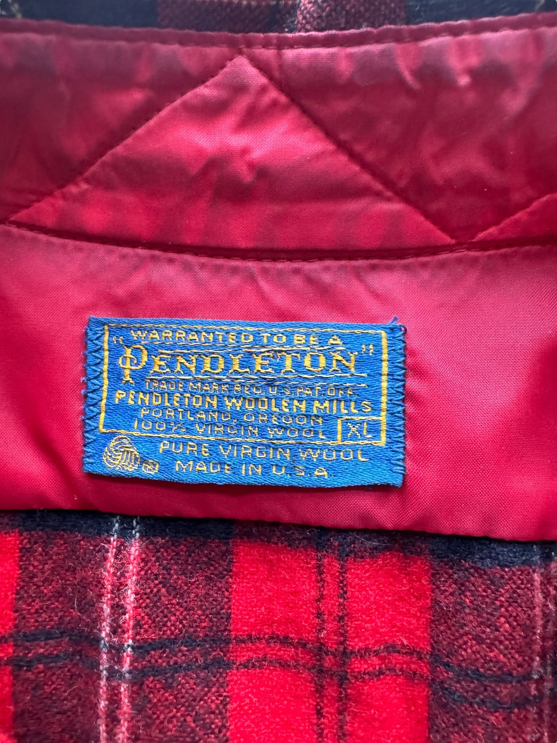 Label on Vintage Red And Black Pendleton Flannel SZ XL